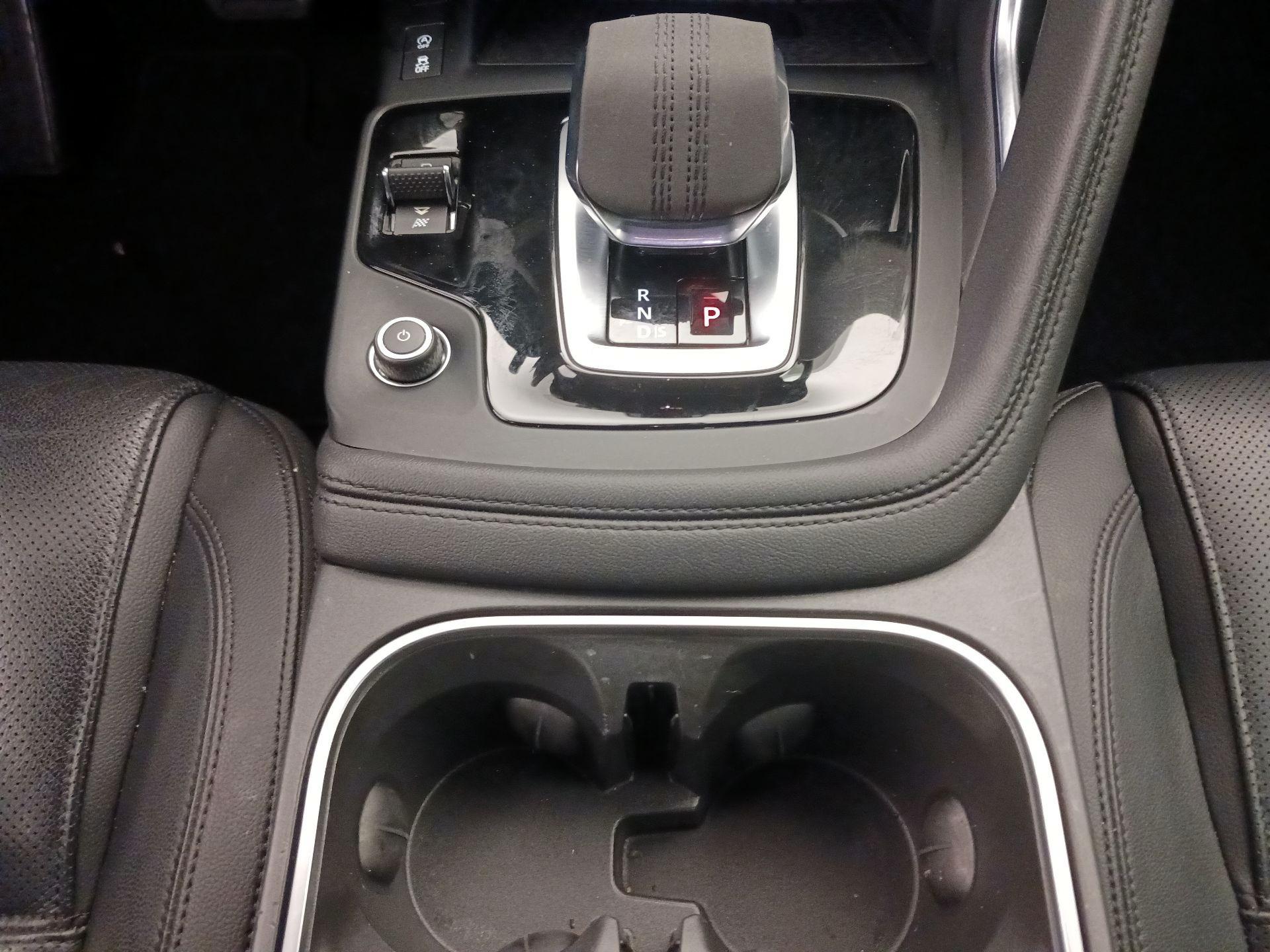 Thumbnail: 2021 Jaguar E-Pace - 18