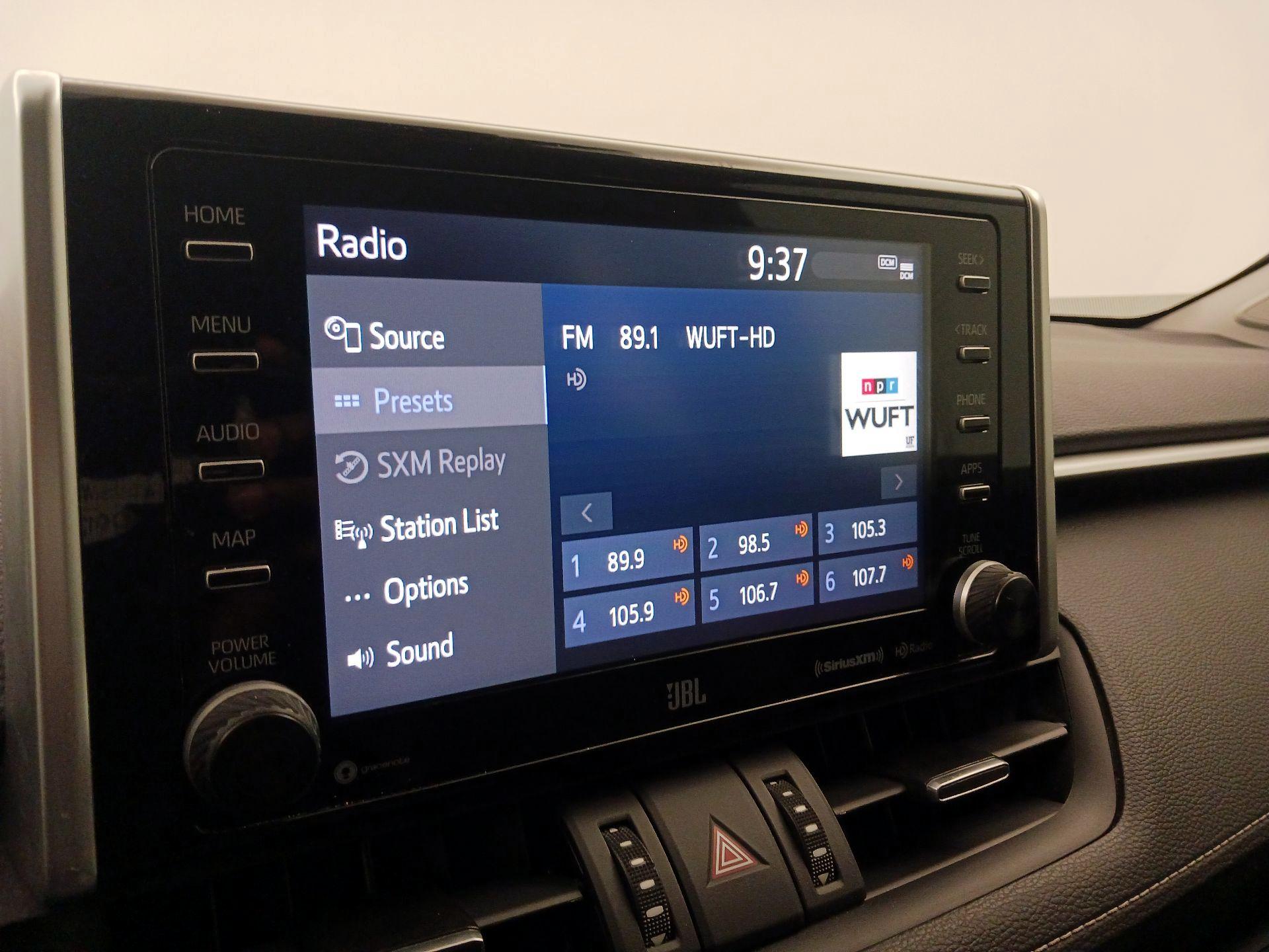 Thumbnail: 2020 Toyota RAV4 - 15