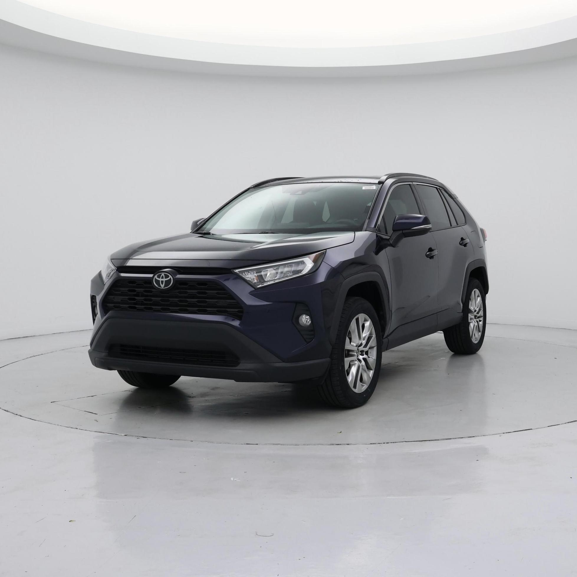 Thumbnail: 2020 Toyota RAV4 - 4