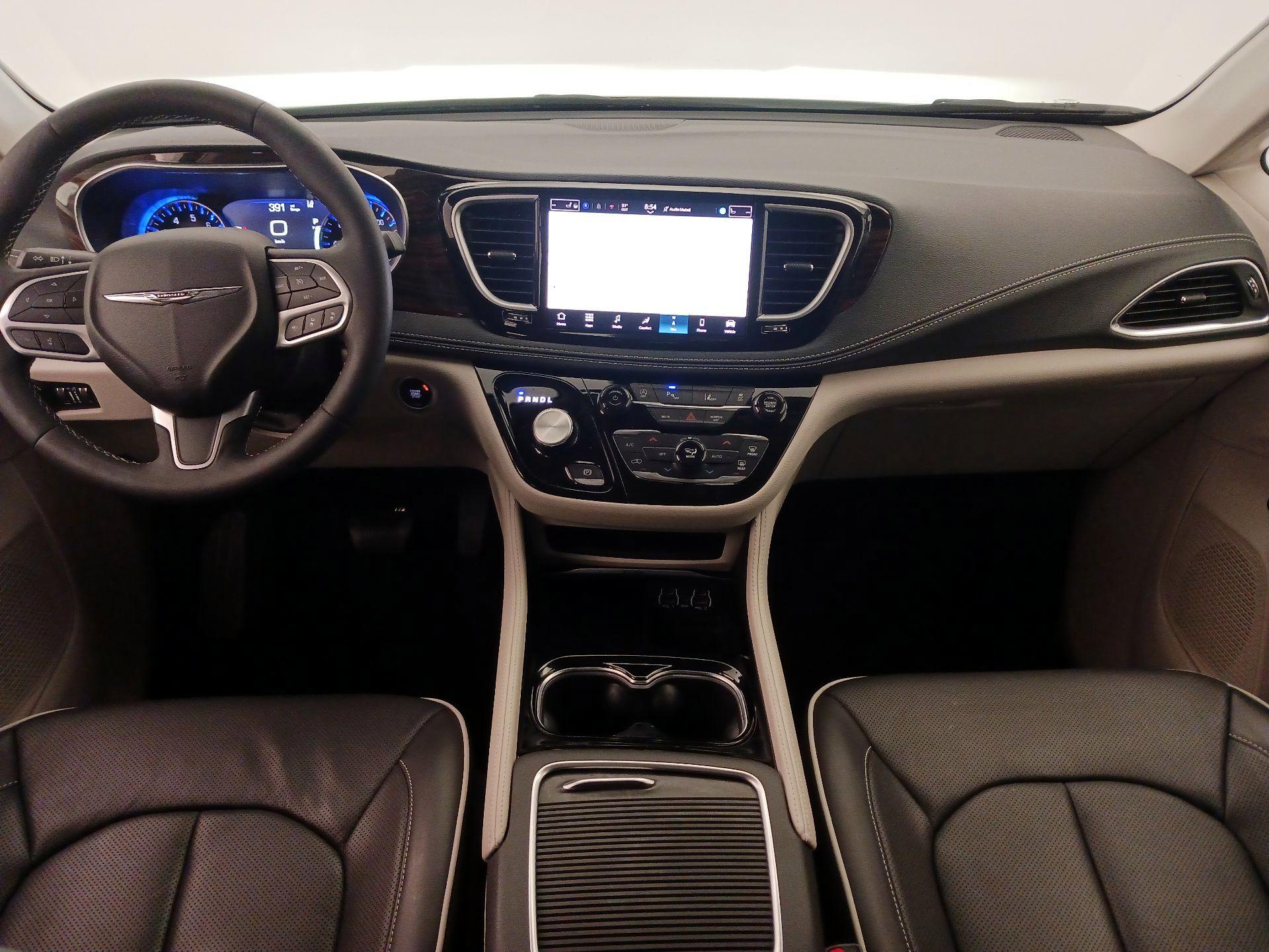 Thumbnail: 2024 Chrysler Pacifica - 9