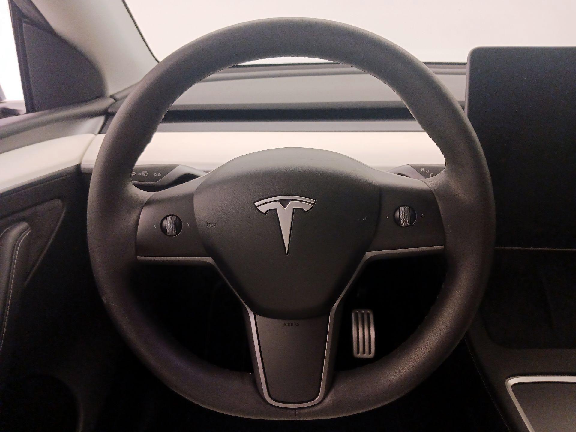 Thumbnail: 2023 Tesla Model Y - 10