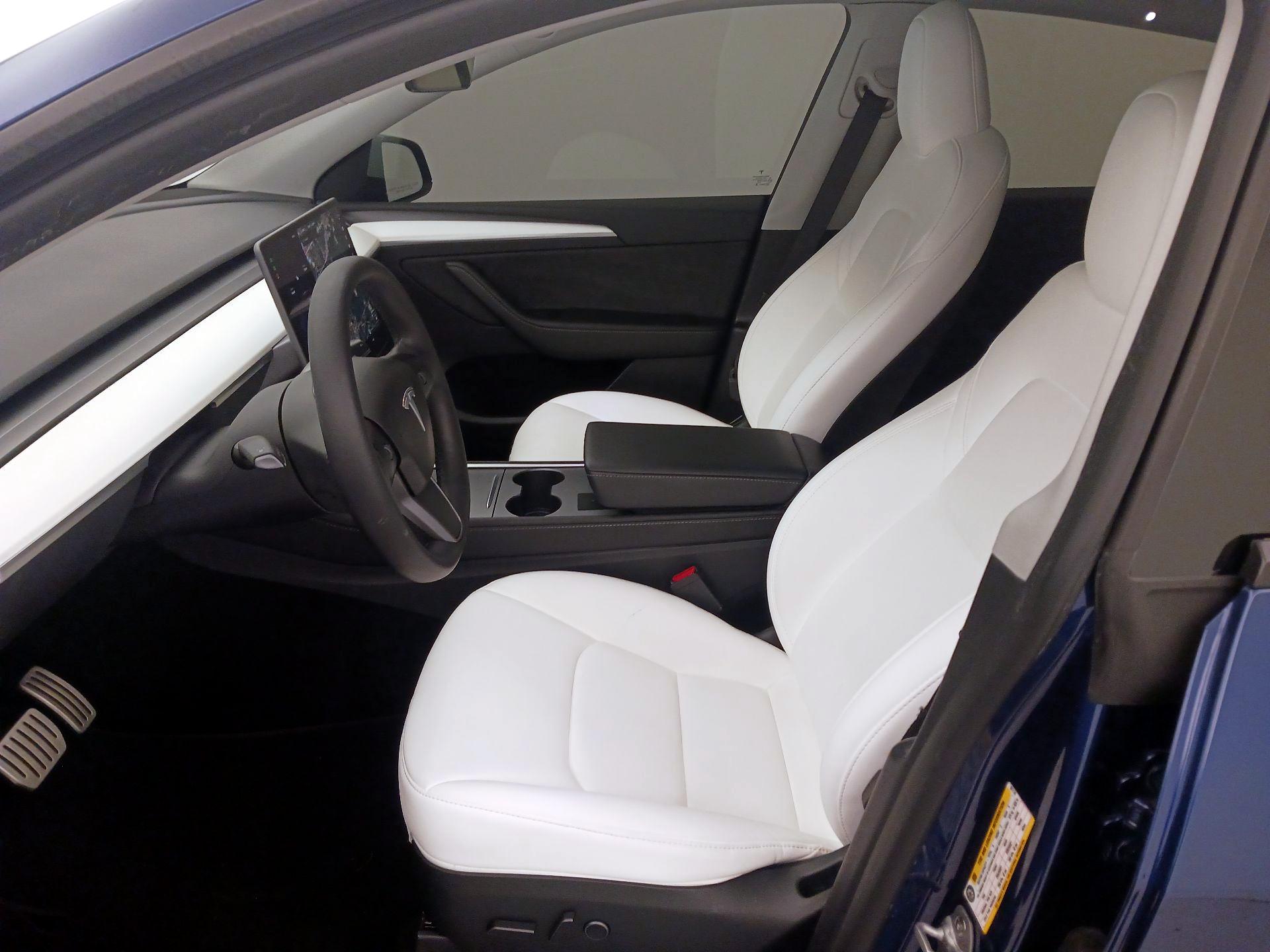 Thumbnail: 2023 Tesla Model Y - 11