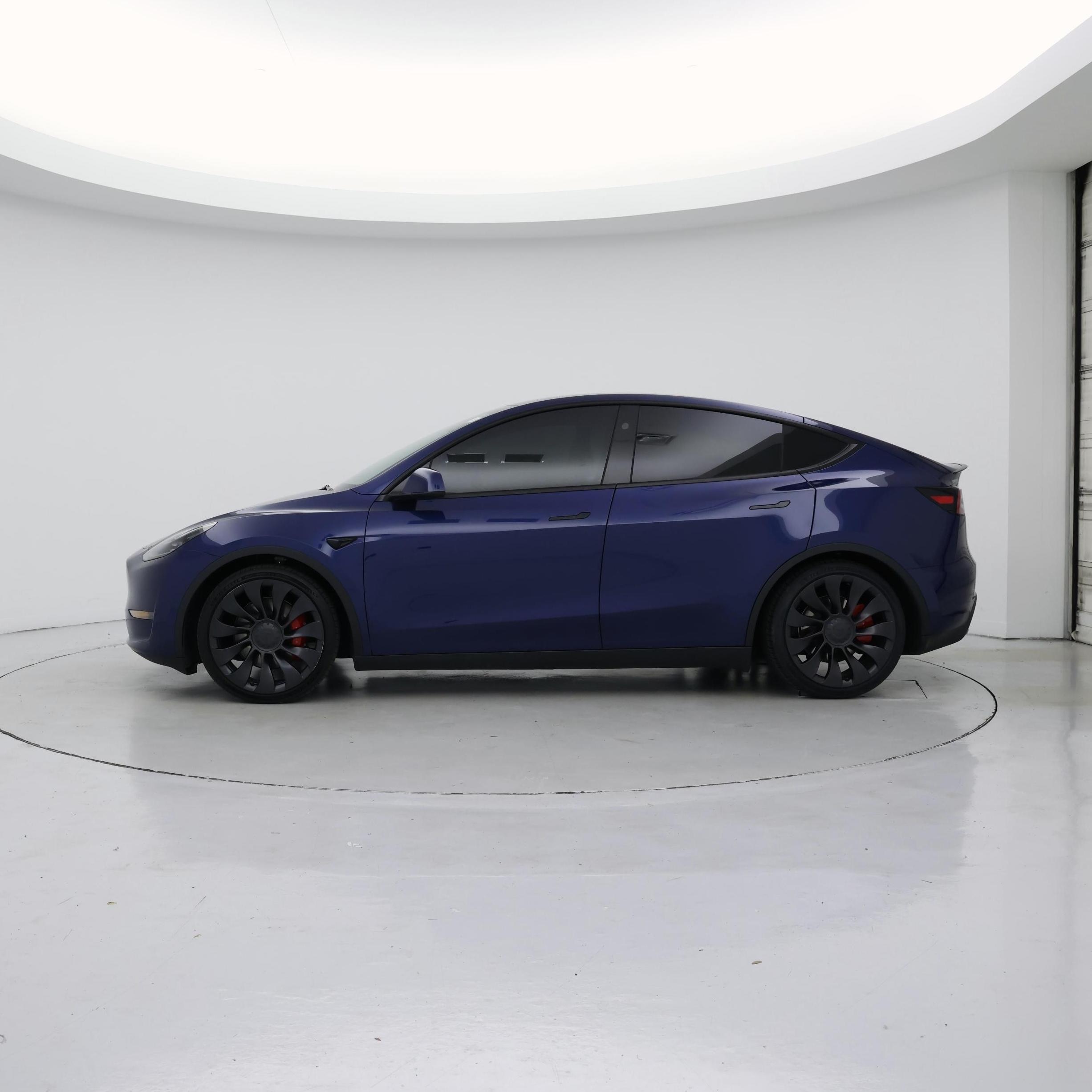 Thumbnail: 2023 Tesla Model Y - 3
