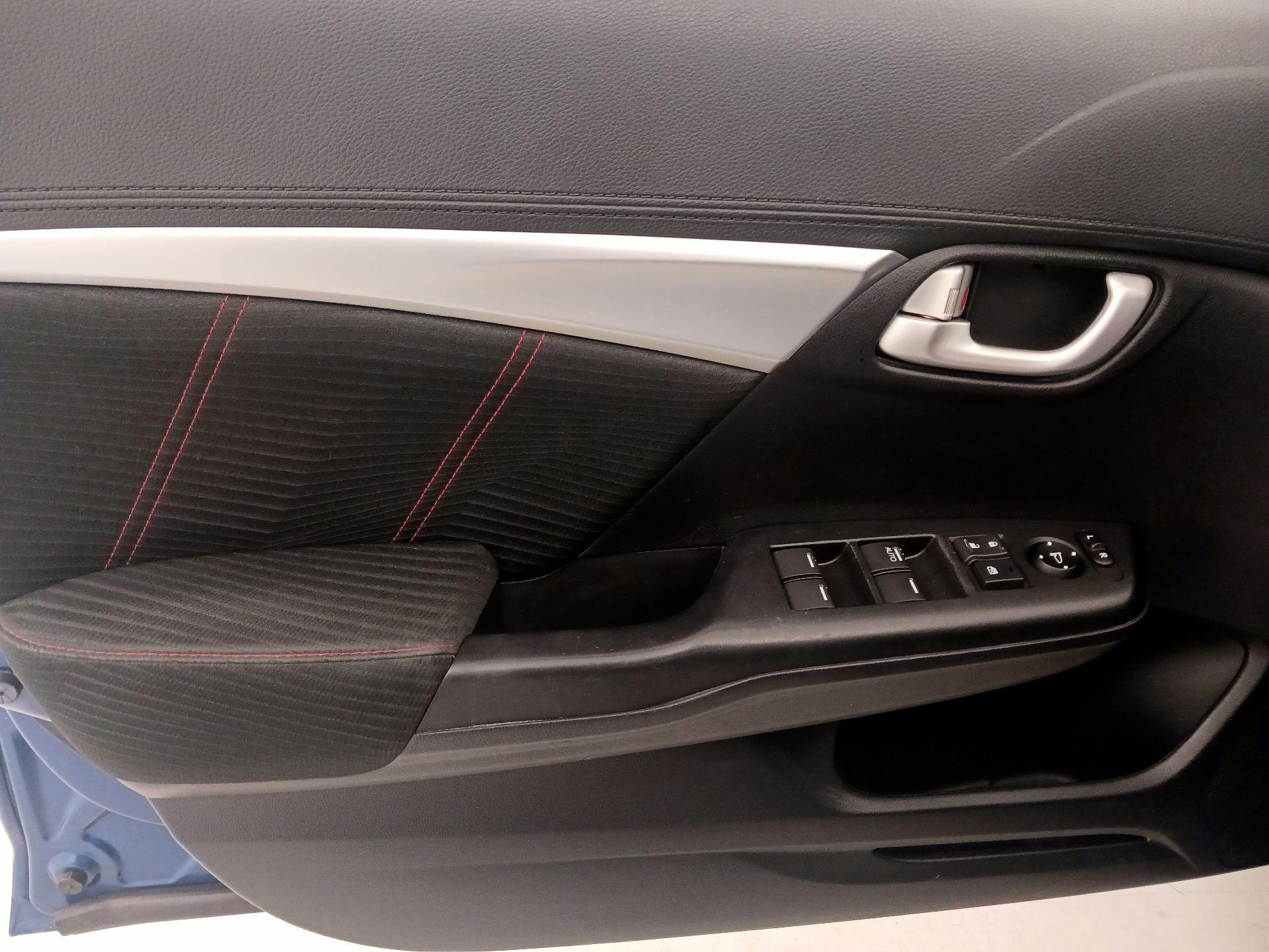 Thumbnail: 2015 Honda Civic - 12