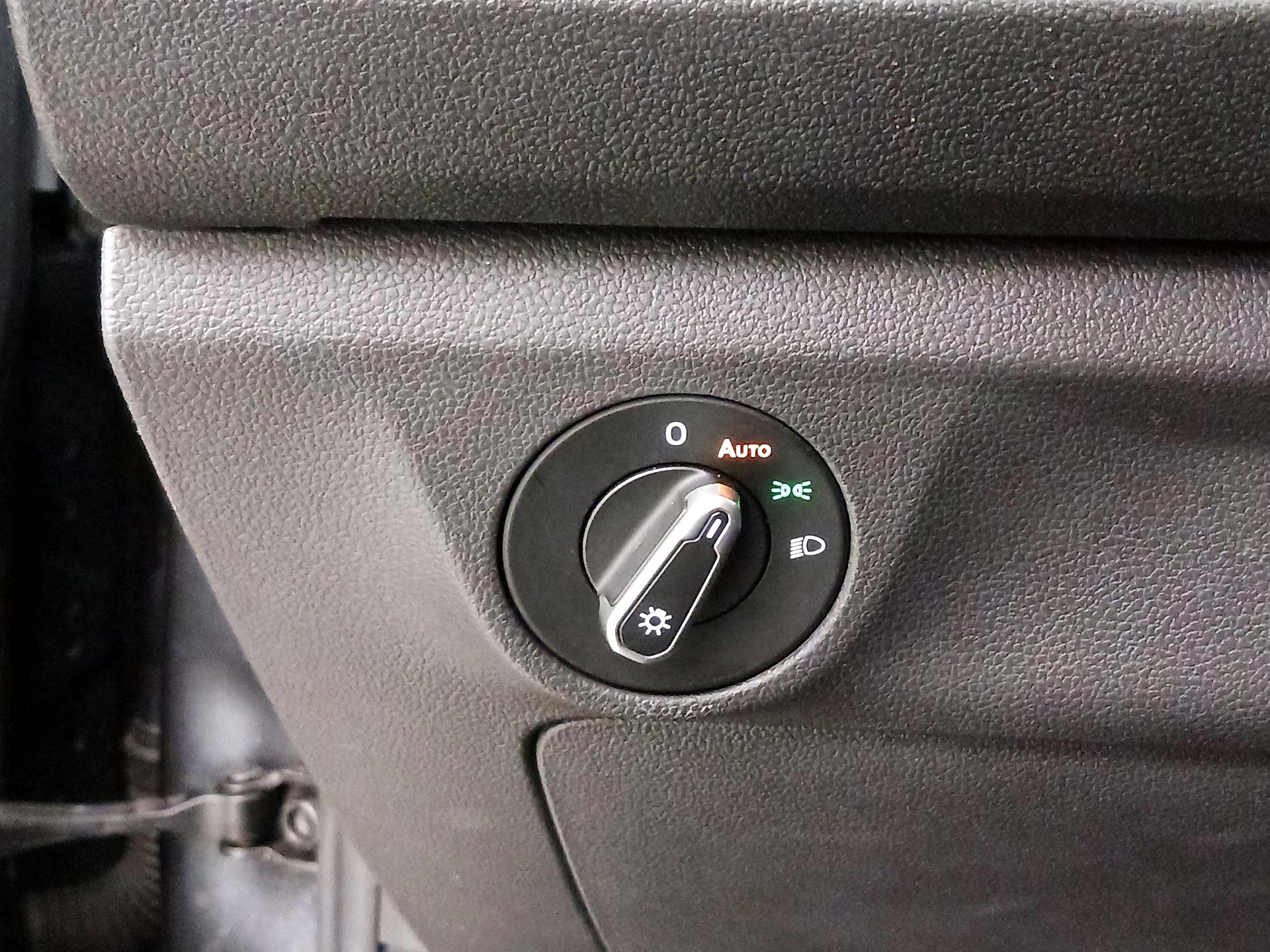 Thumbnail: 2021 Volkswagen Jetta - 13