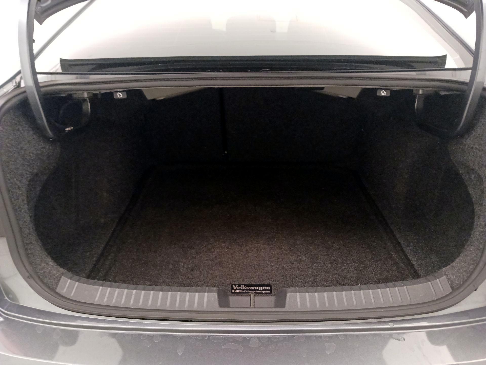 Thumbnail: 2021 Volkswagen Jetta - 20