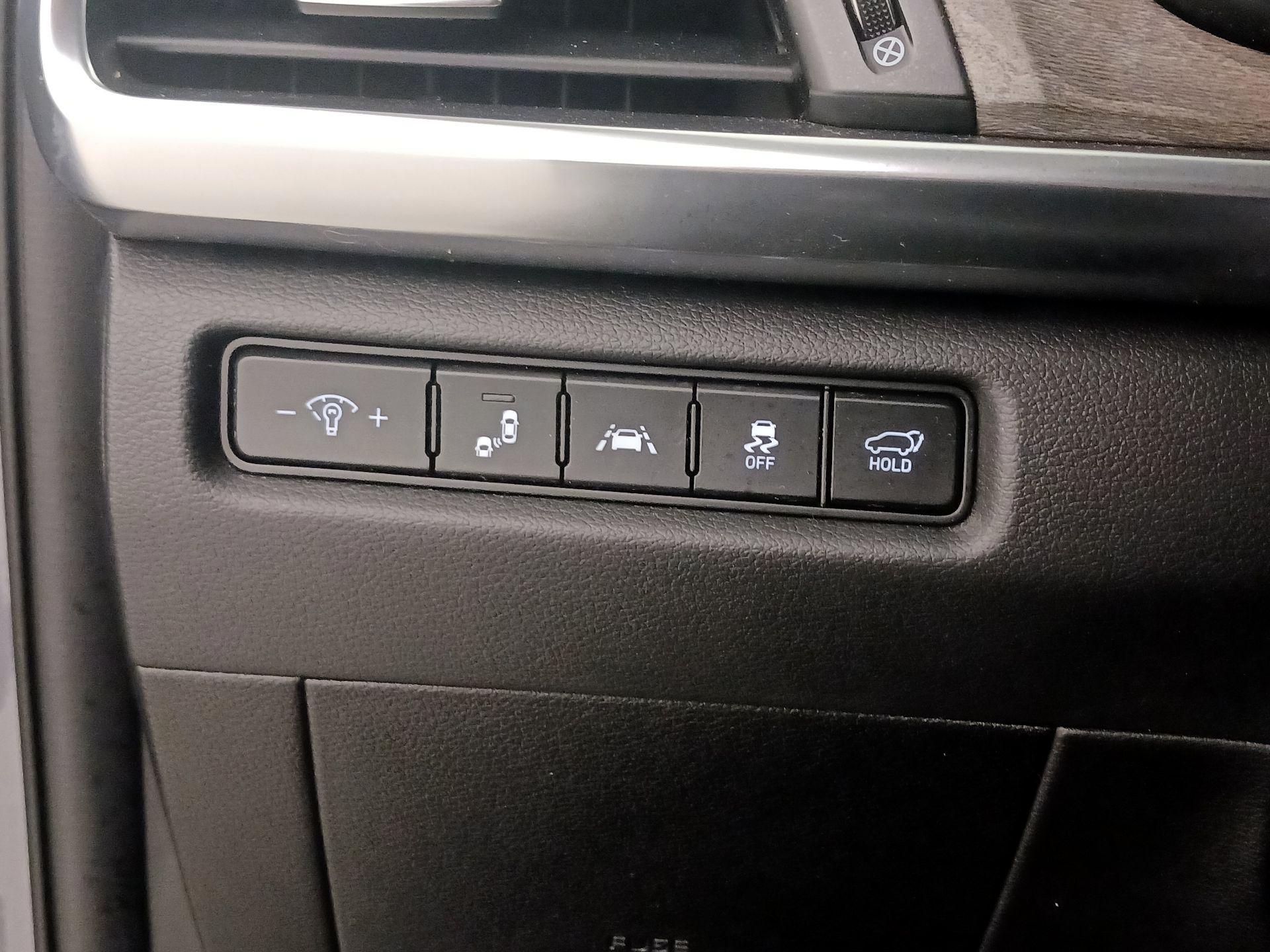 Thumbnail: 2022 Kia Telluride - 13