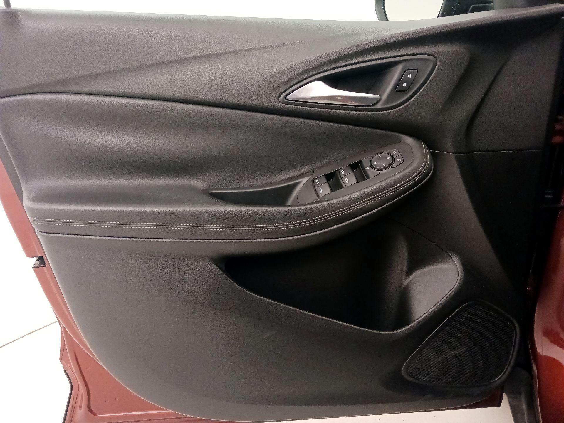 Thumbnail: 2021 Buick Encore GX - 12