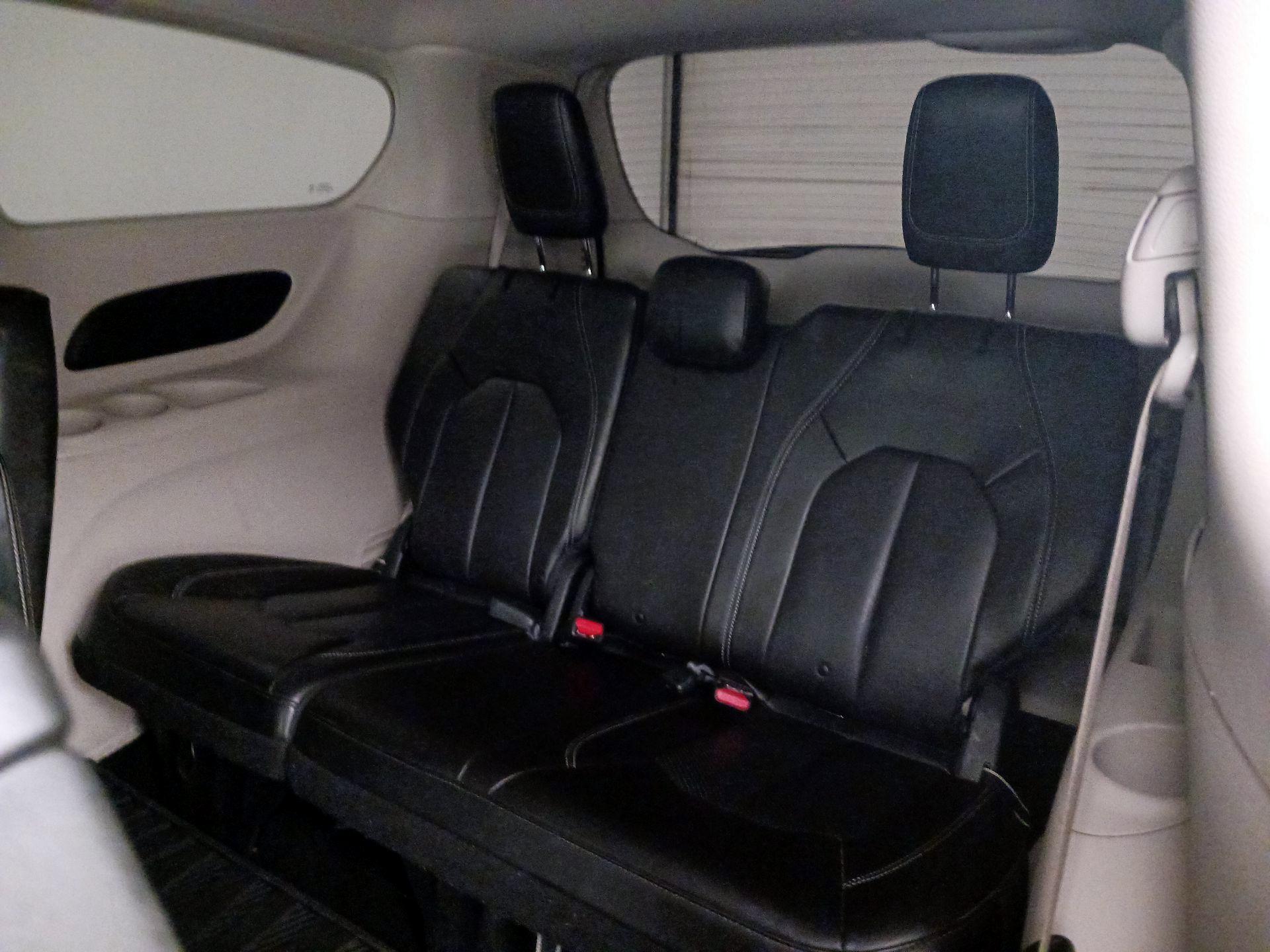 Thumbnail: 2021 Chrysler Voyager - 20