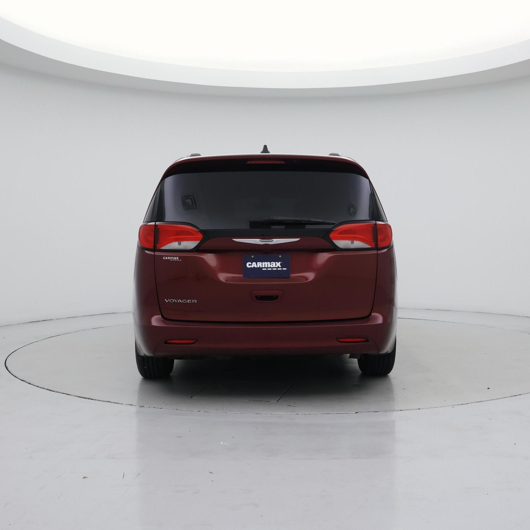 Thumbnail: 2021 Chrysler Voyager - 6