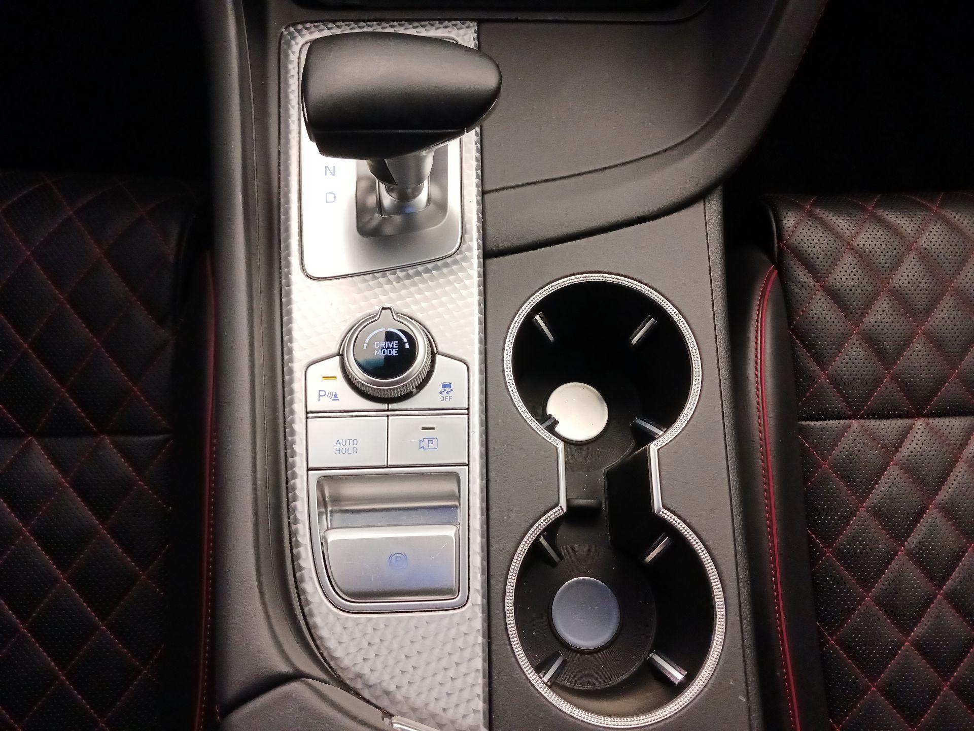 Thumbnail: 2022 Genesis G70 - 18