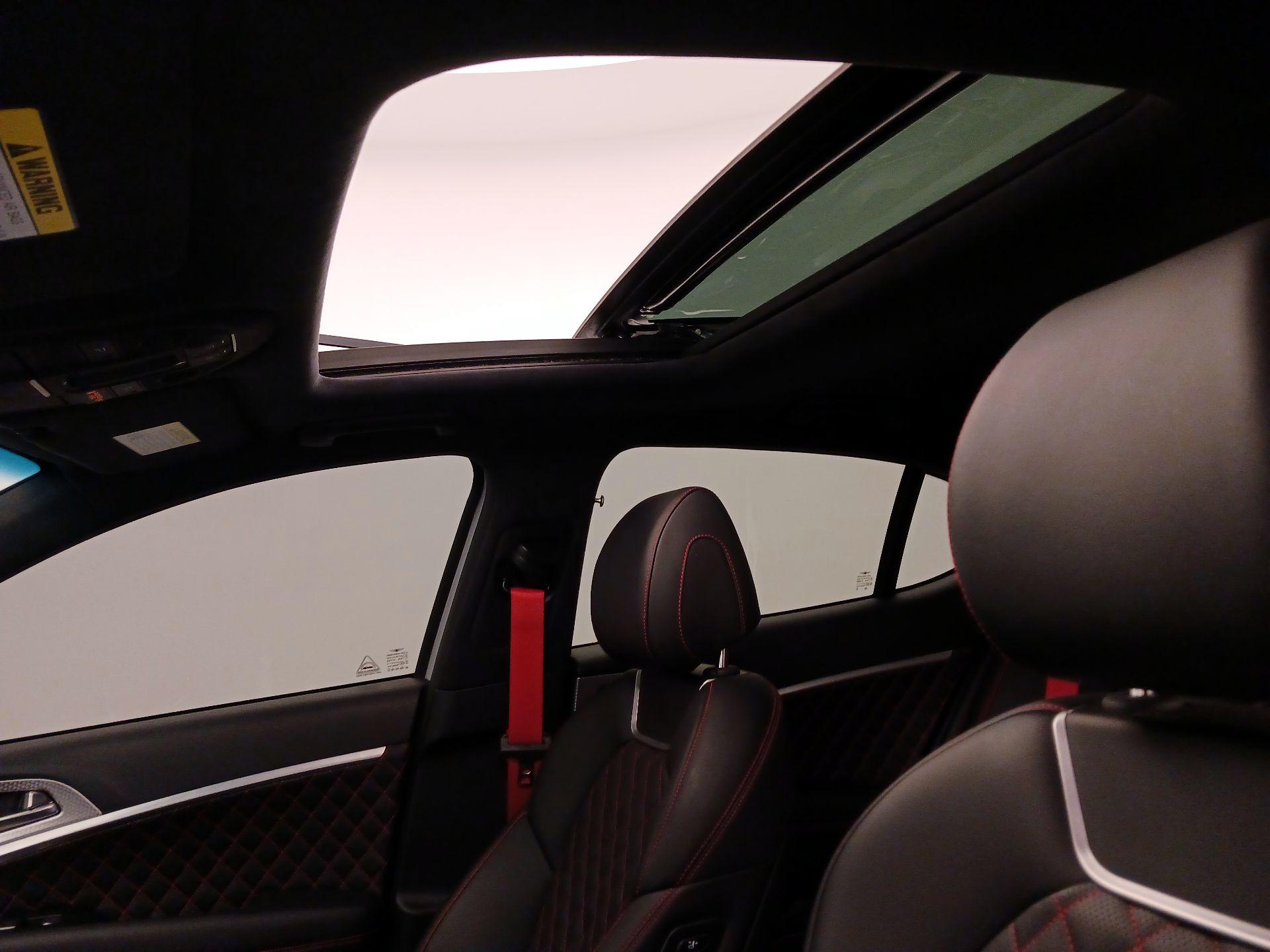 Thumbnail: 2022 Genesis G70 - 20