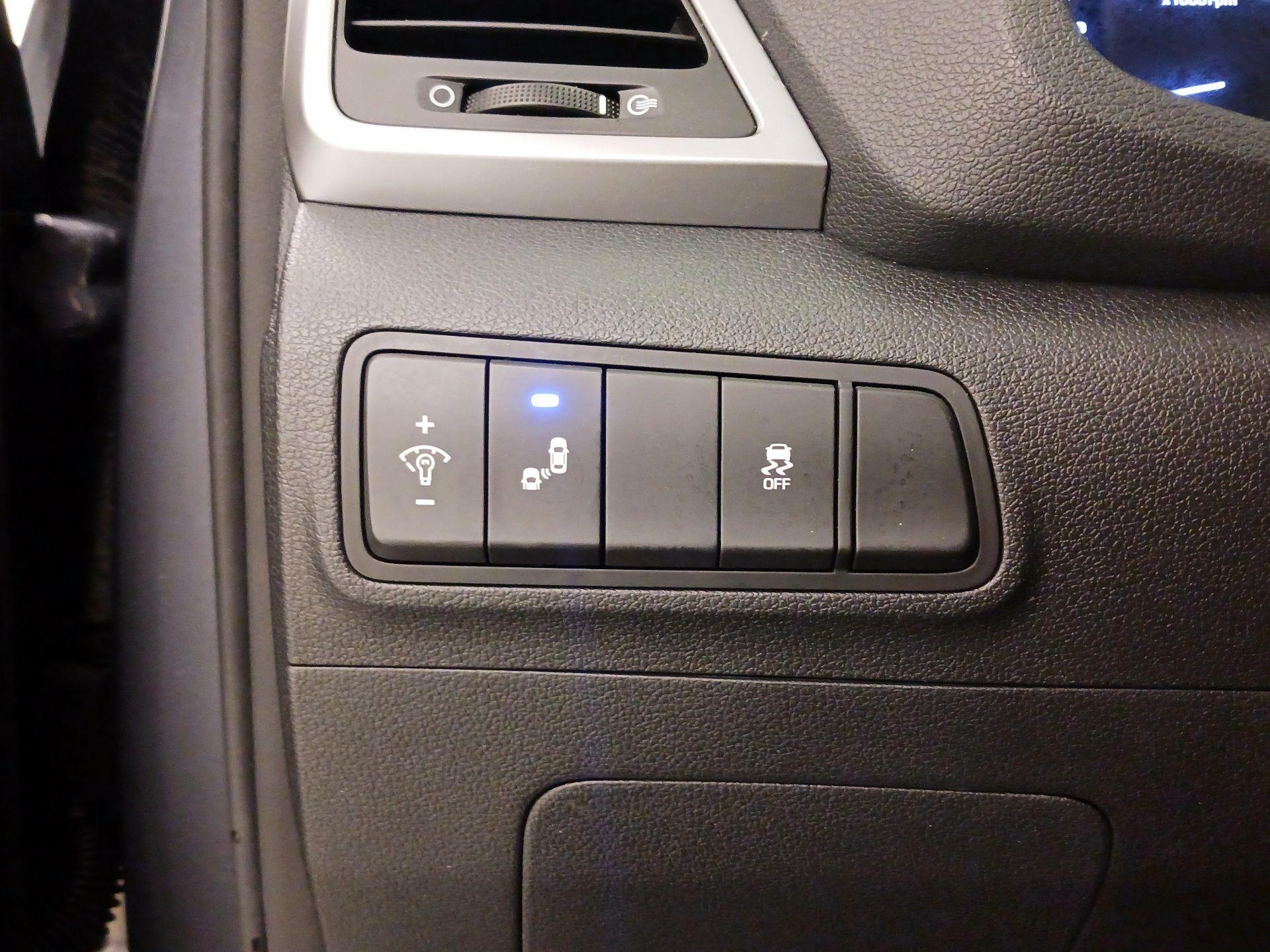 Thumbnail: 2017 Hyundai Tucson - 13