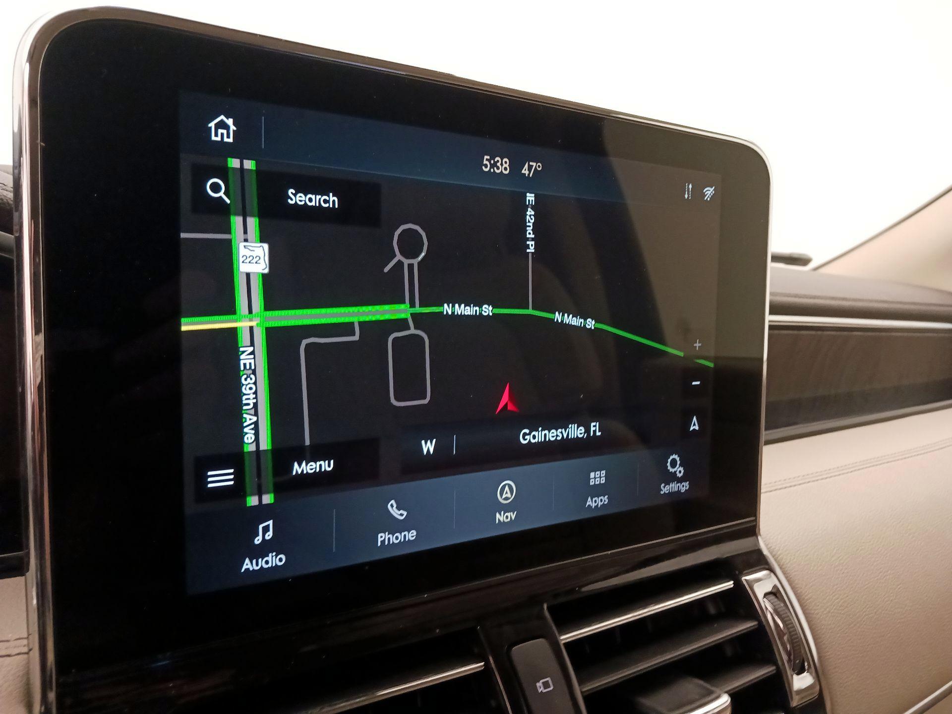 Thumbnail: 2021 Lincoln Navigator L - 14