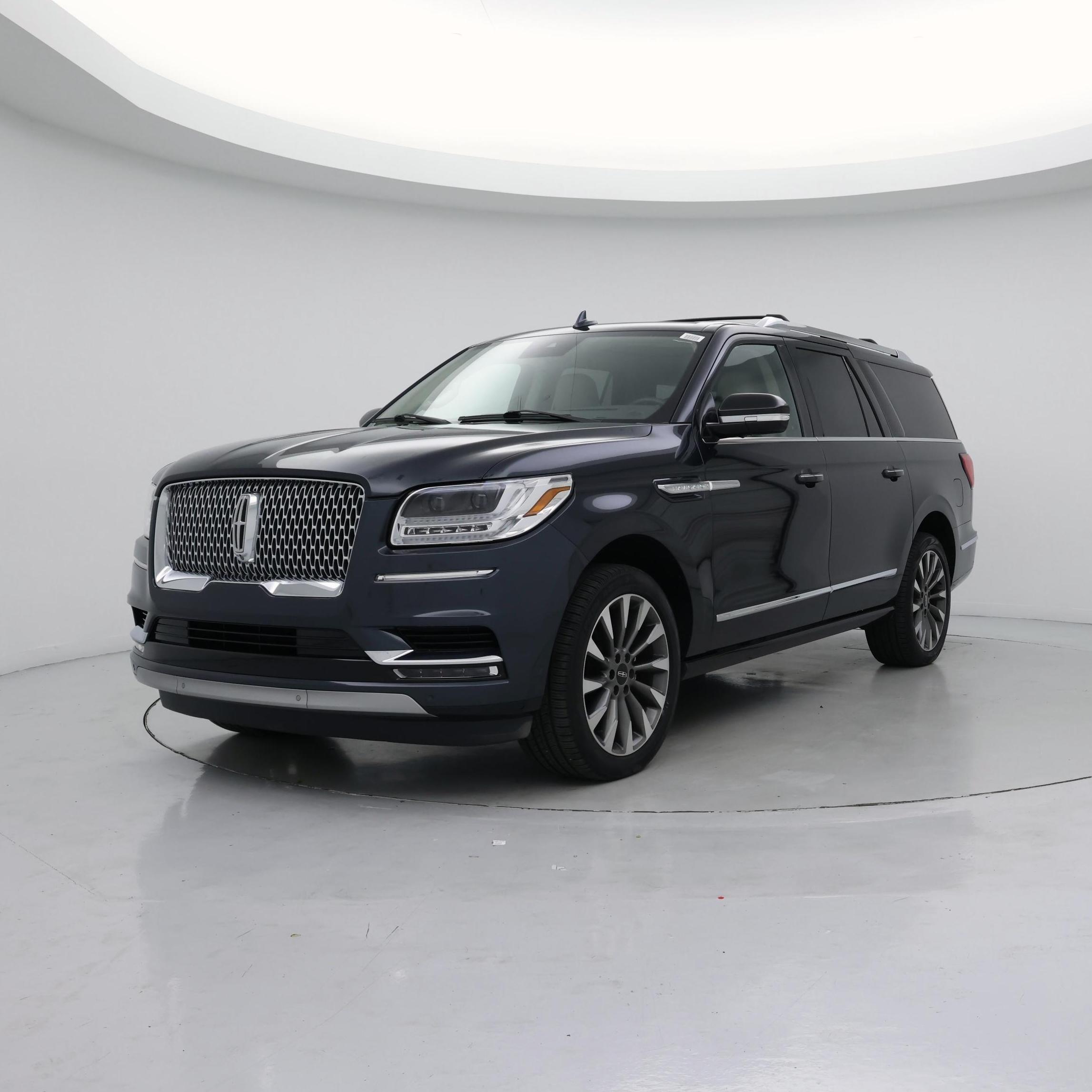 Thumbnail: 2021 Lincoln Navigator L - 4