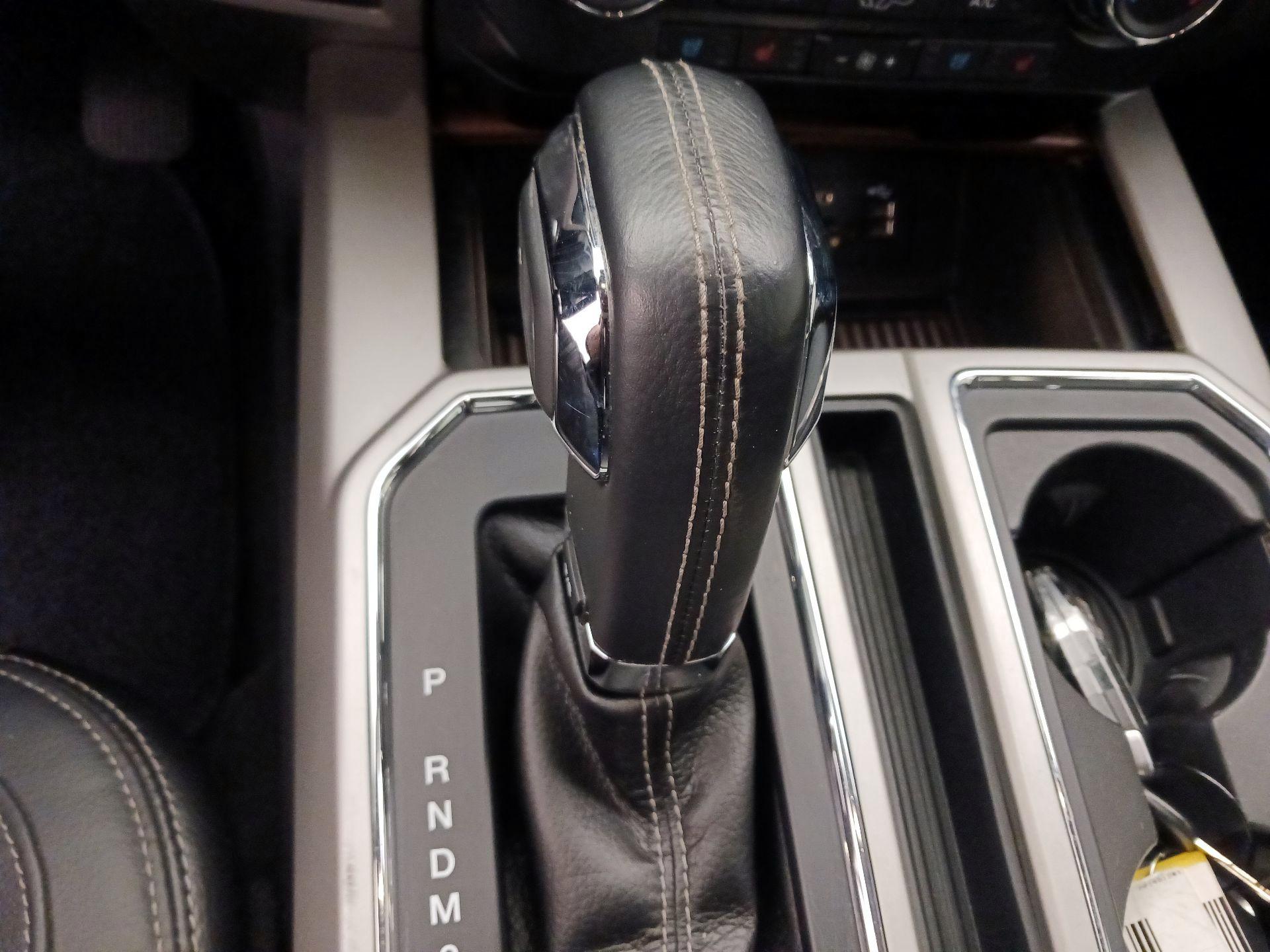 Thumbnail: 2015 Ford F-150 - 17