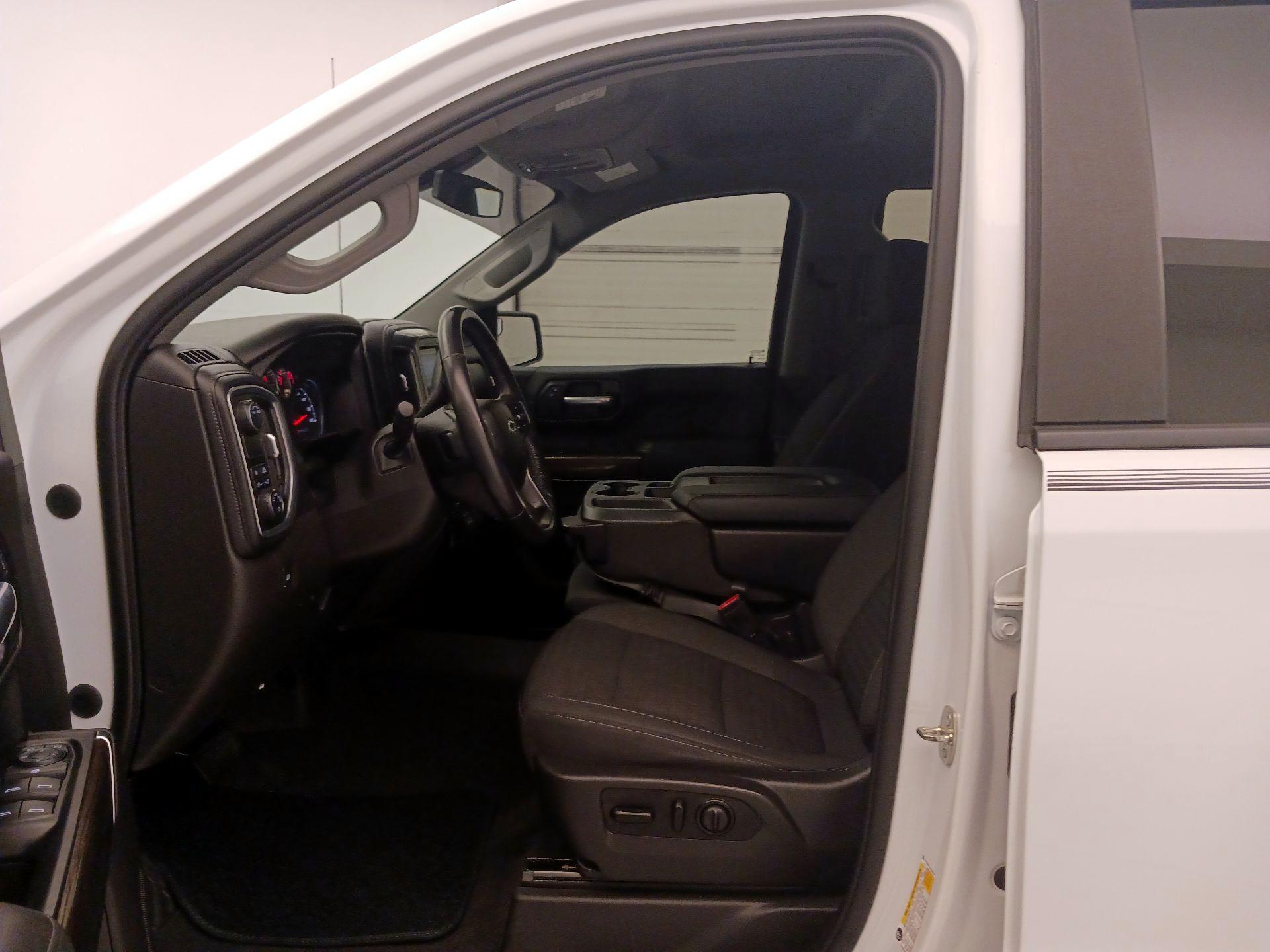 Thumbnail: 2020 Chevrolet Silverado 1500 - 9