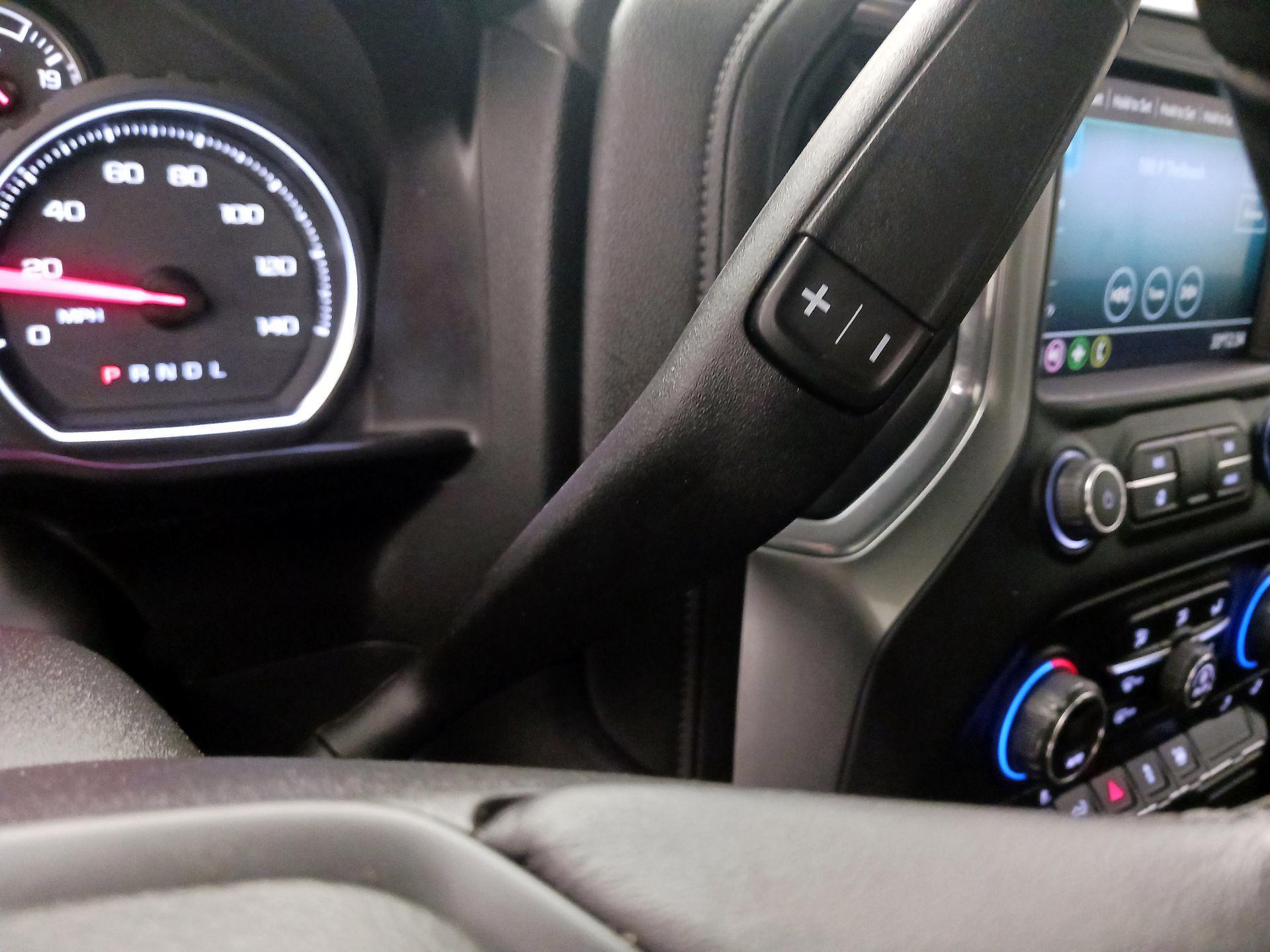 Thumbnail: 2020 Chevrolet Silverado 1500 - 15