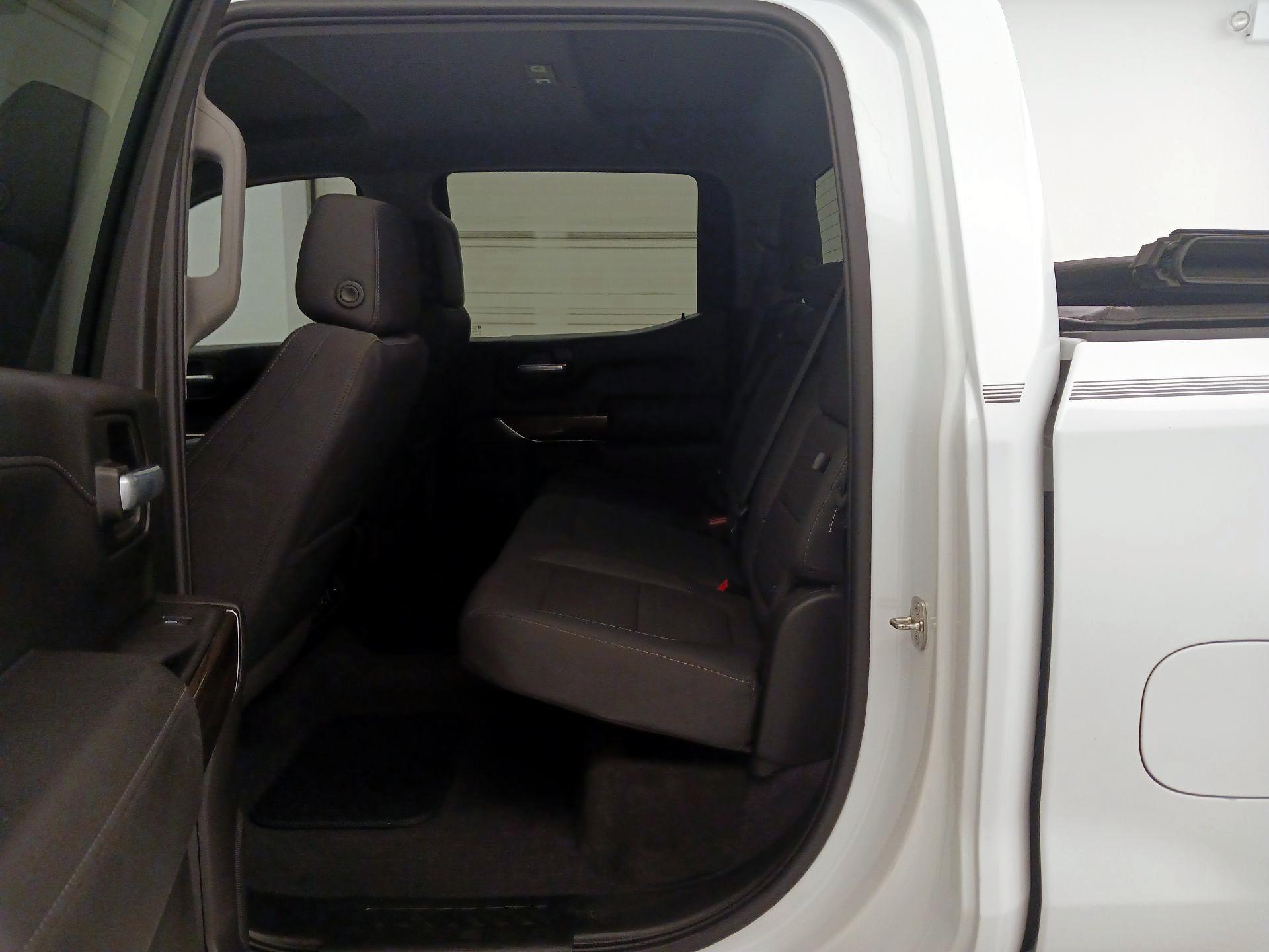 Thumbnail: 2020 Chevrolet Silverado 1500 - 17