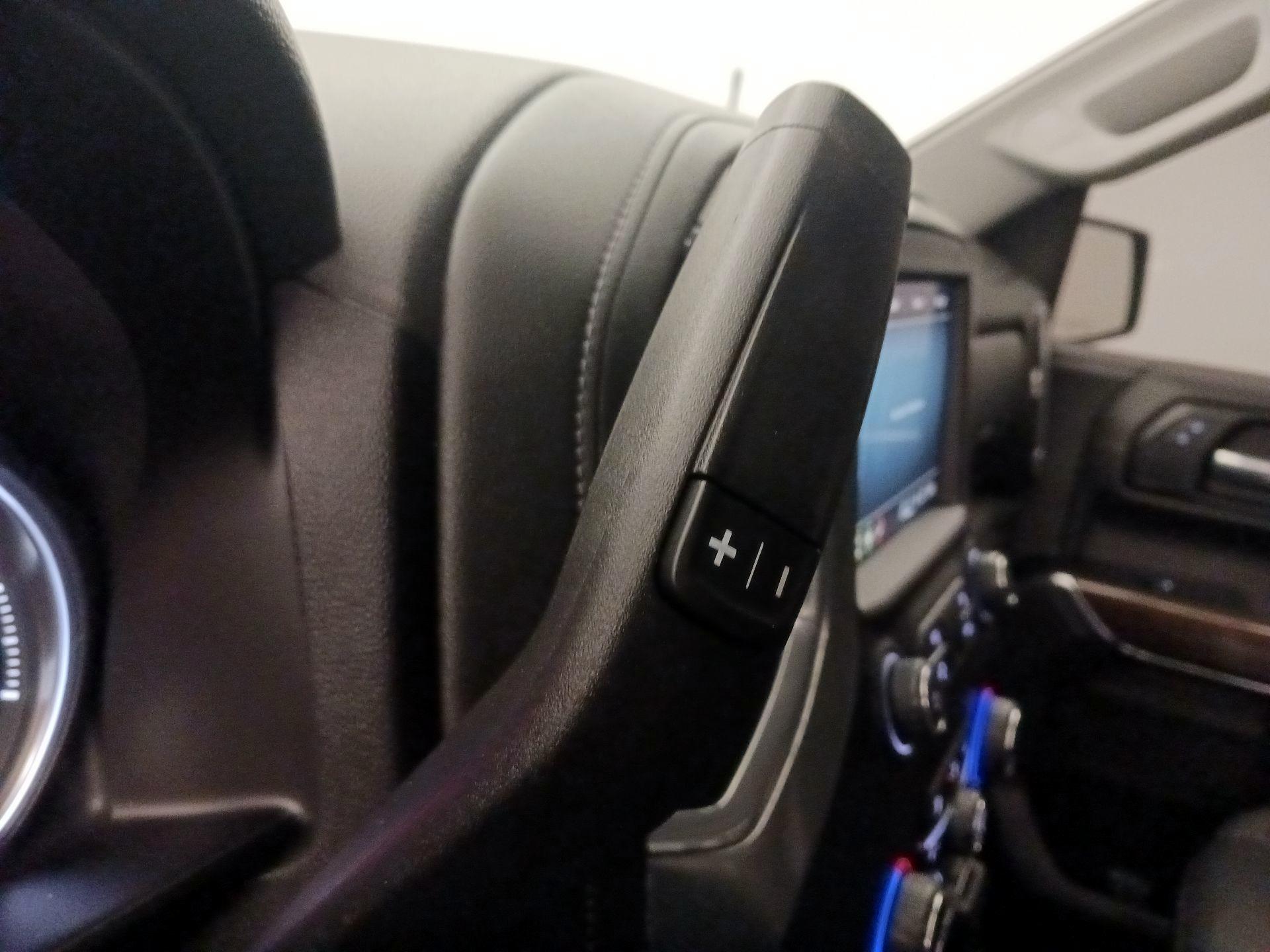 Thumbnail: 2021 Chevrolet Silverado 1500 - 17