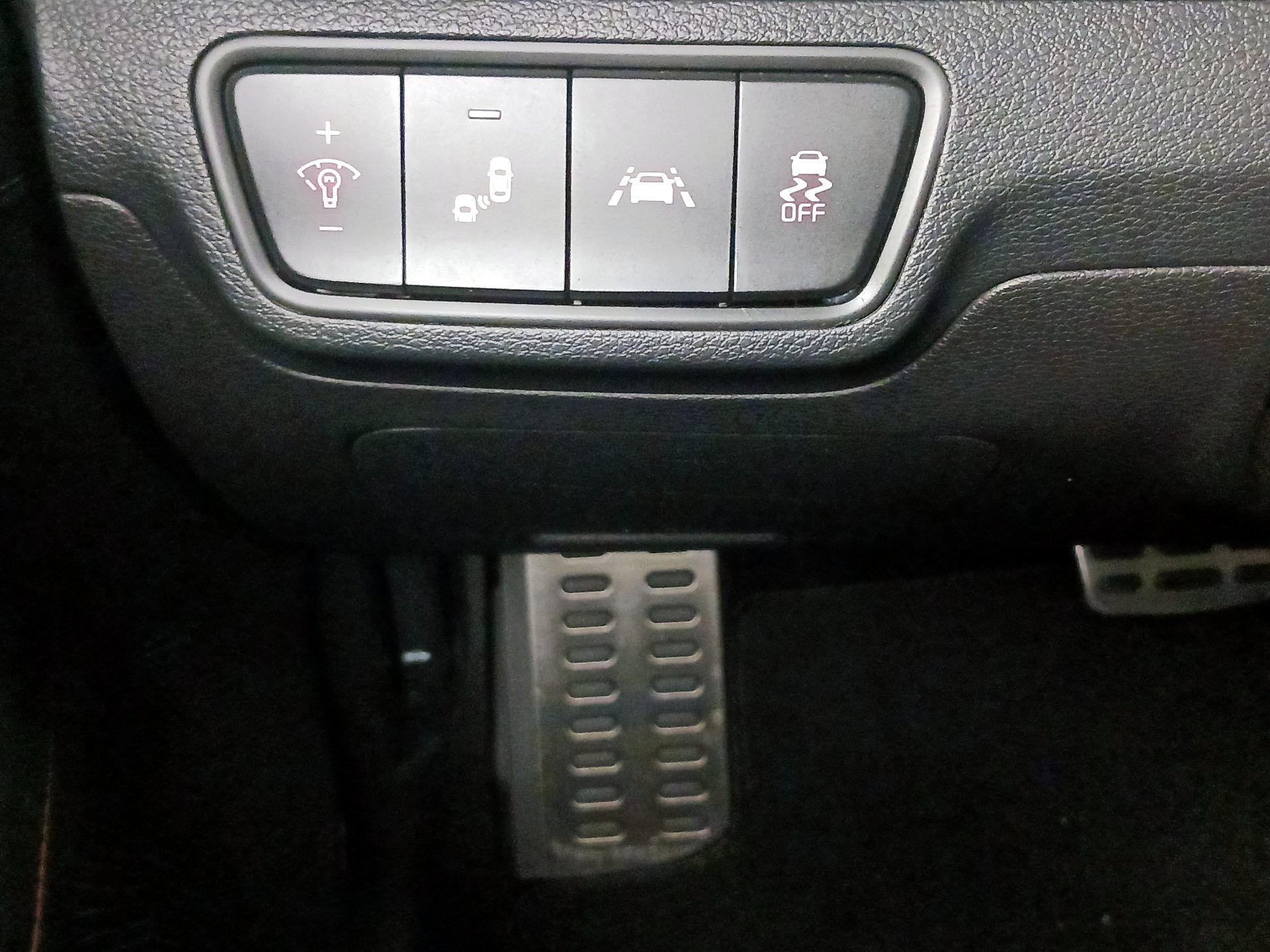 Thumbnail: 2021 Kia Forte - 13