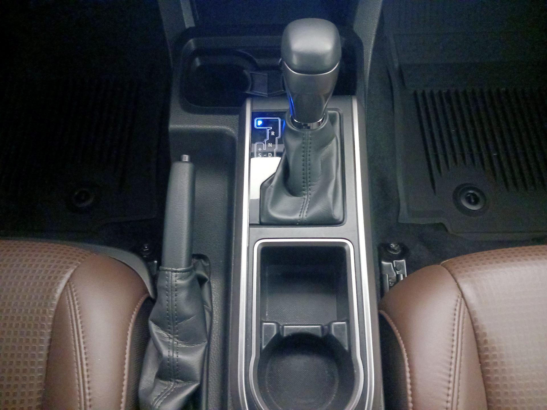 Thumbnail: 2023 Toyota Tacoma - 18