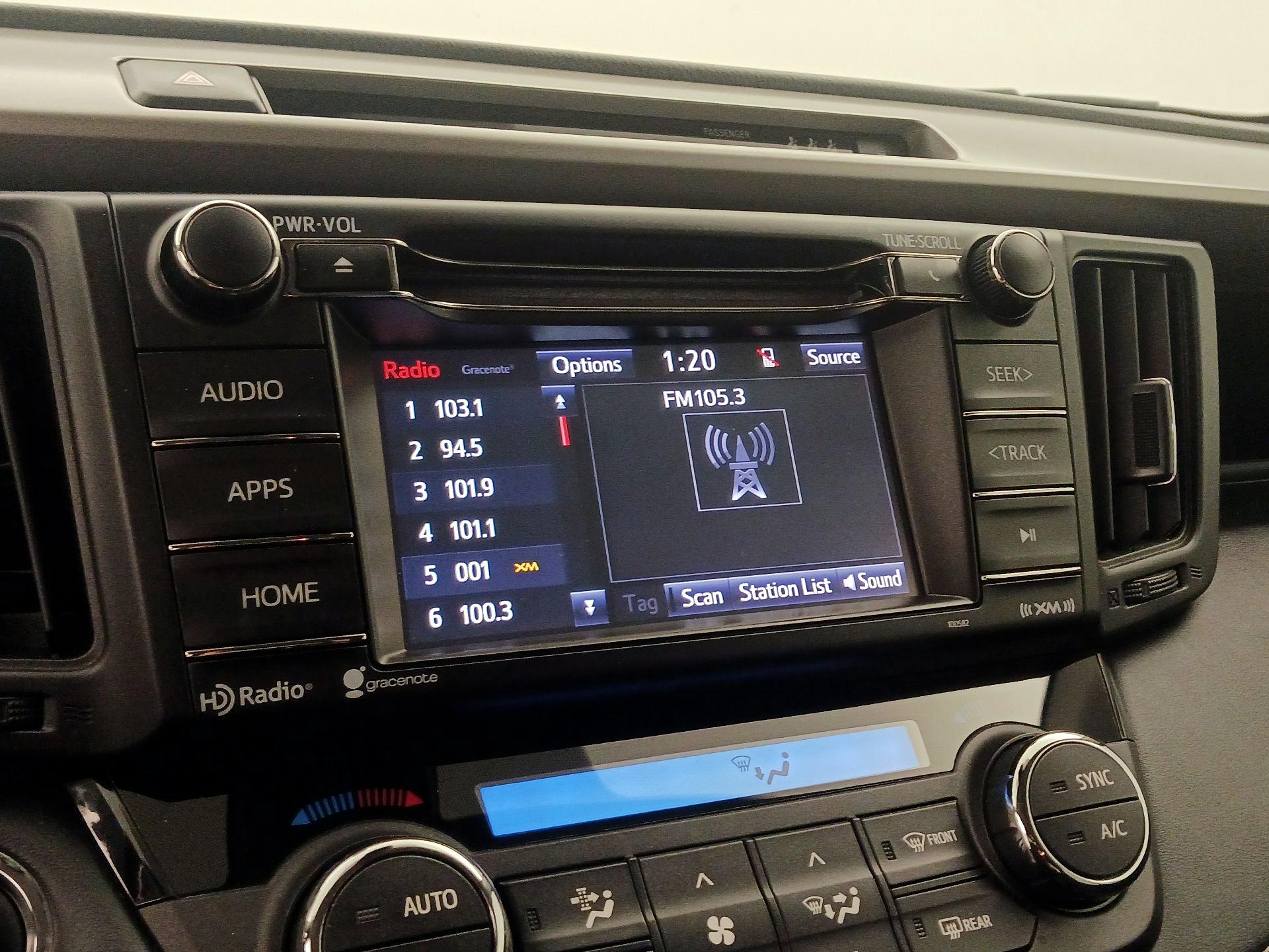 Thumbnail: 2018 Toyota RAV4 - 15