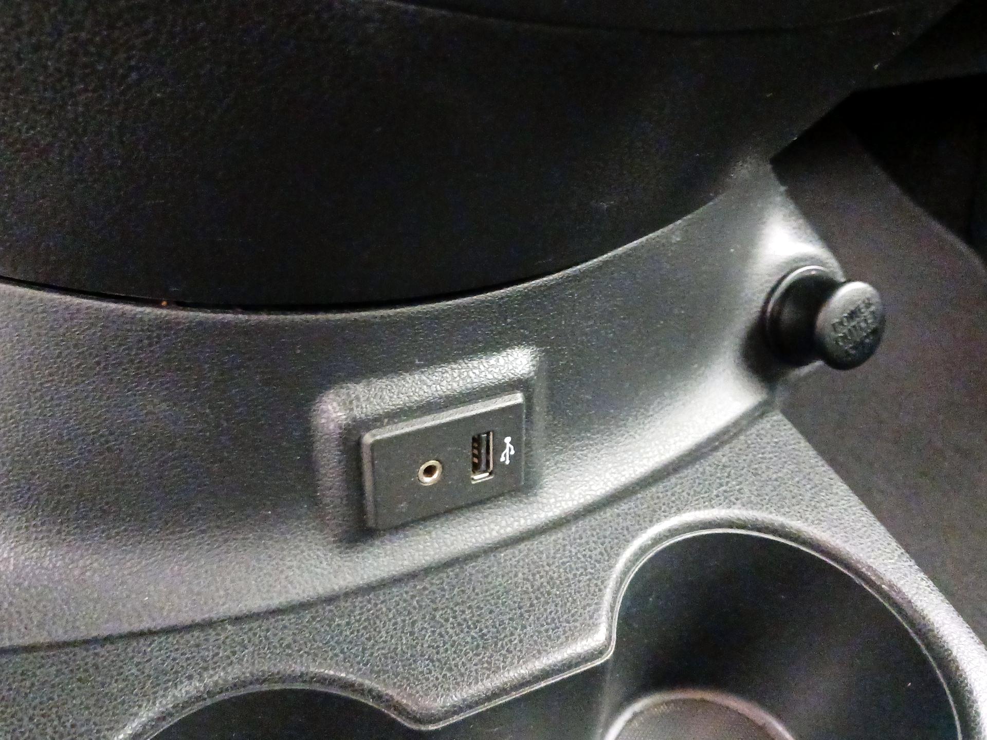 Thumbnail: 2017 Nissan Versa Note - 18