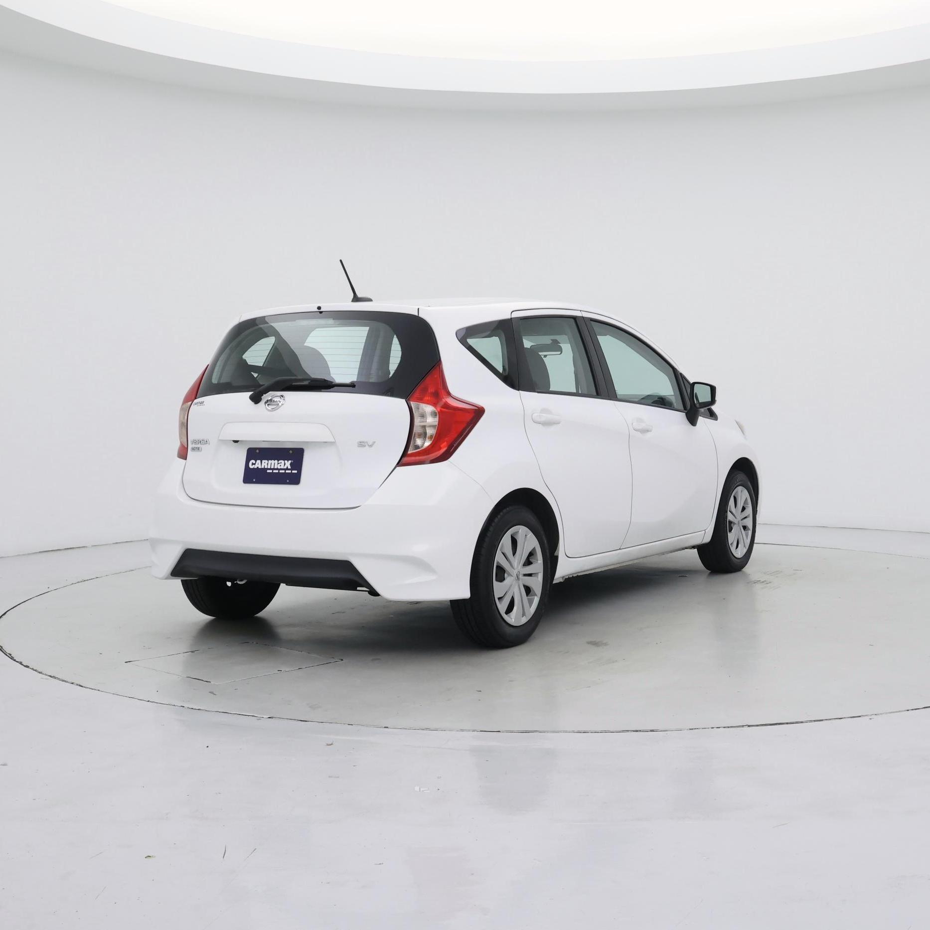 Thumbnail: 2017 Nissan Versa Note - 8