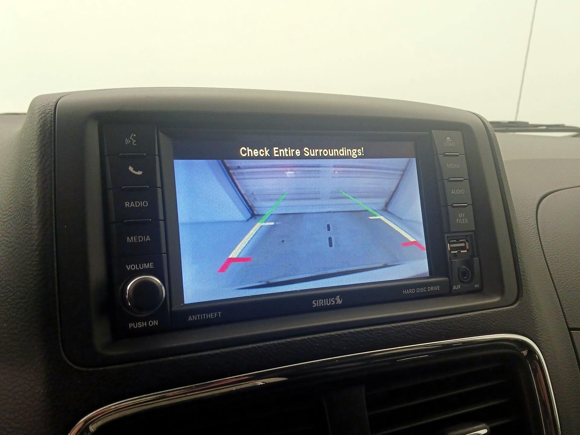 Thumbnail: 2017 Dodge Grand Caravan - 14