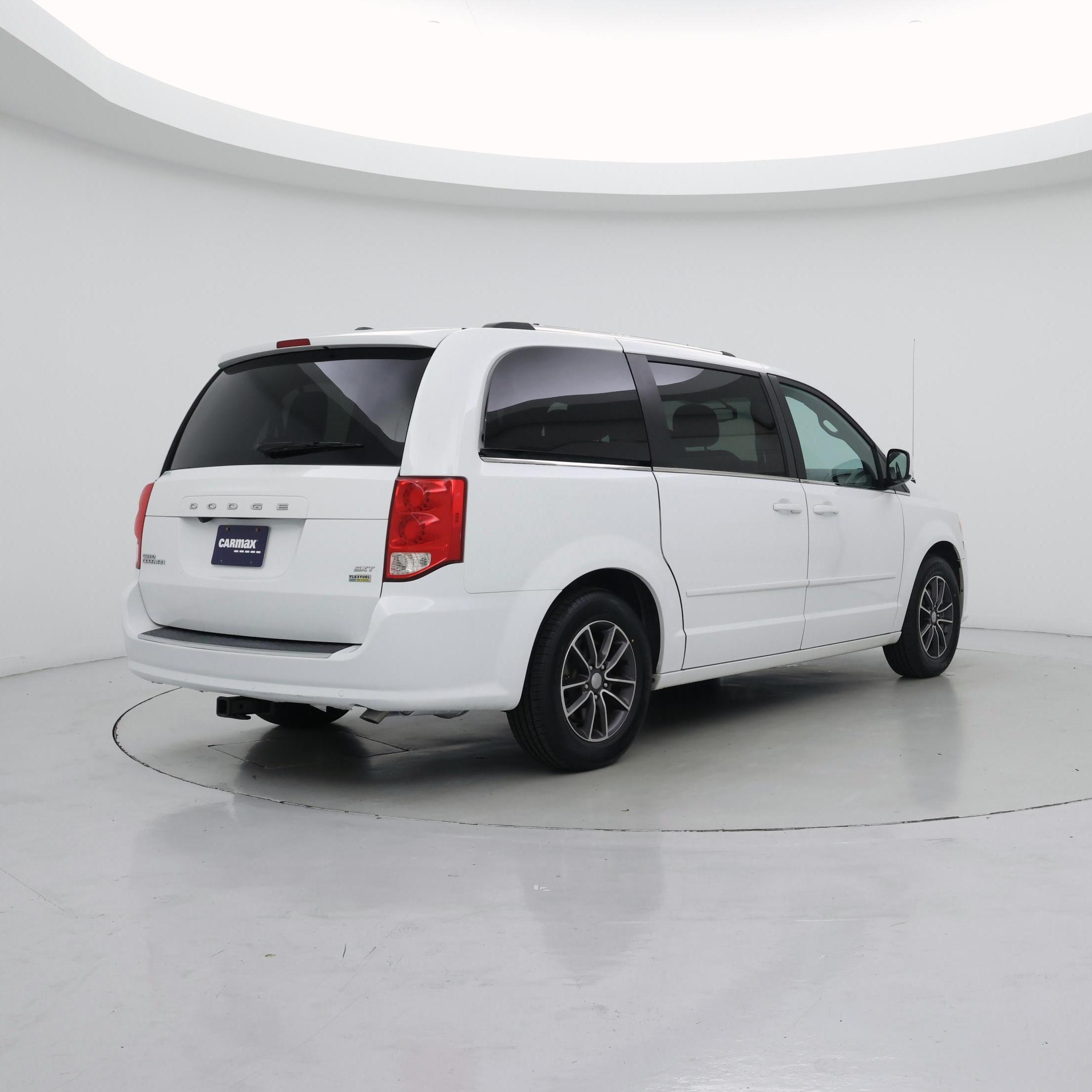 Thumbnail: 2017 Dodge Grand Caravan - 8