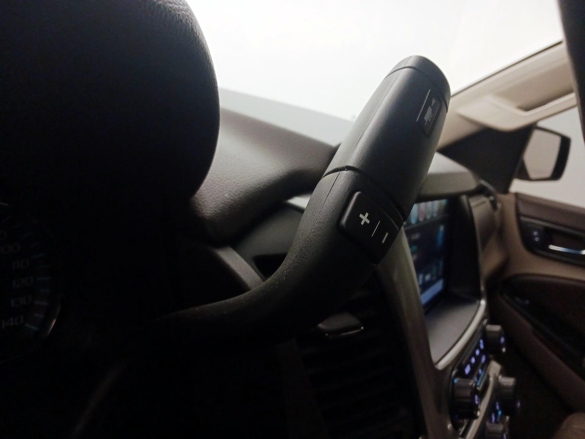 Thumbnail: 2019 Chevrolet Tahoe - 18