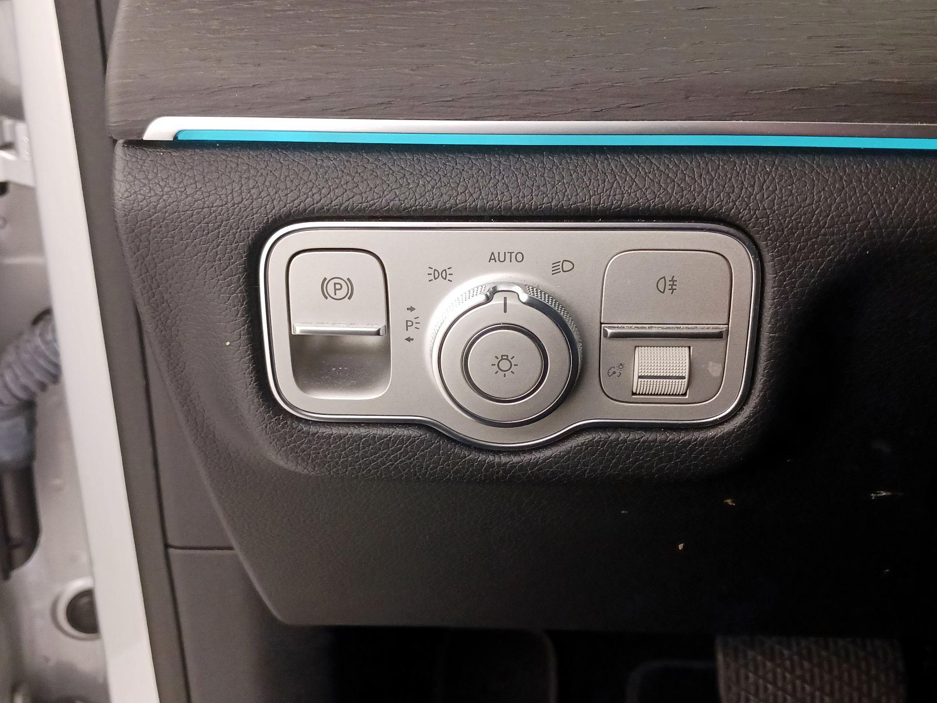 Thumbnail: 2021 Mercedes-Benz GLE - 13