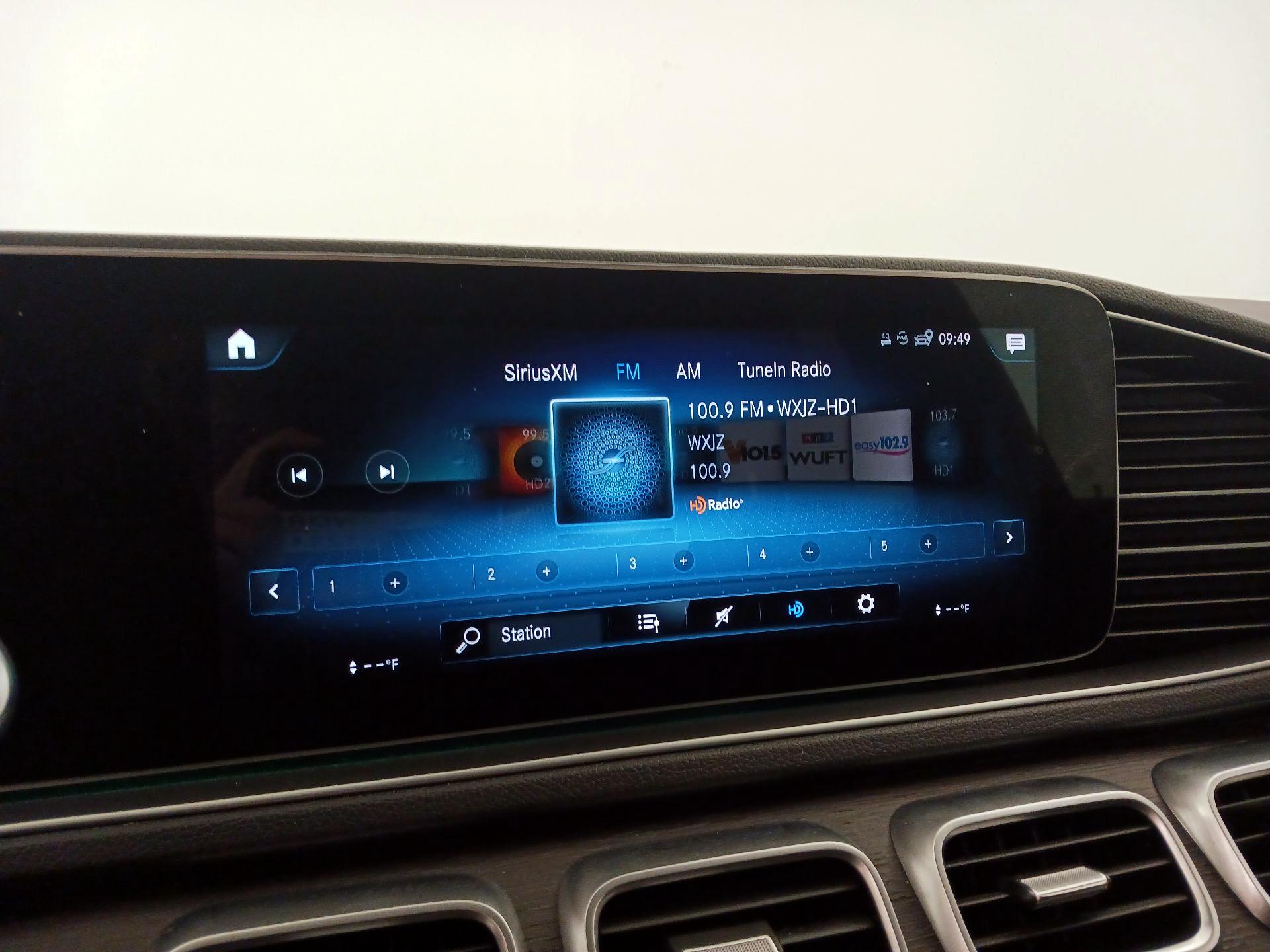 Thumbnail: 2021 Mercedes-Benz GLE - 16