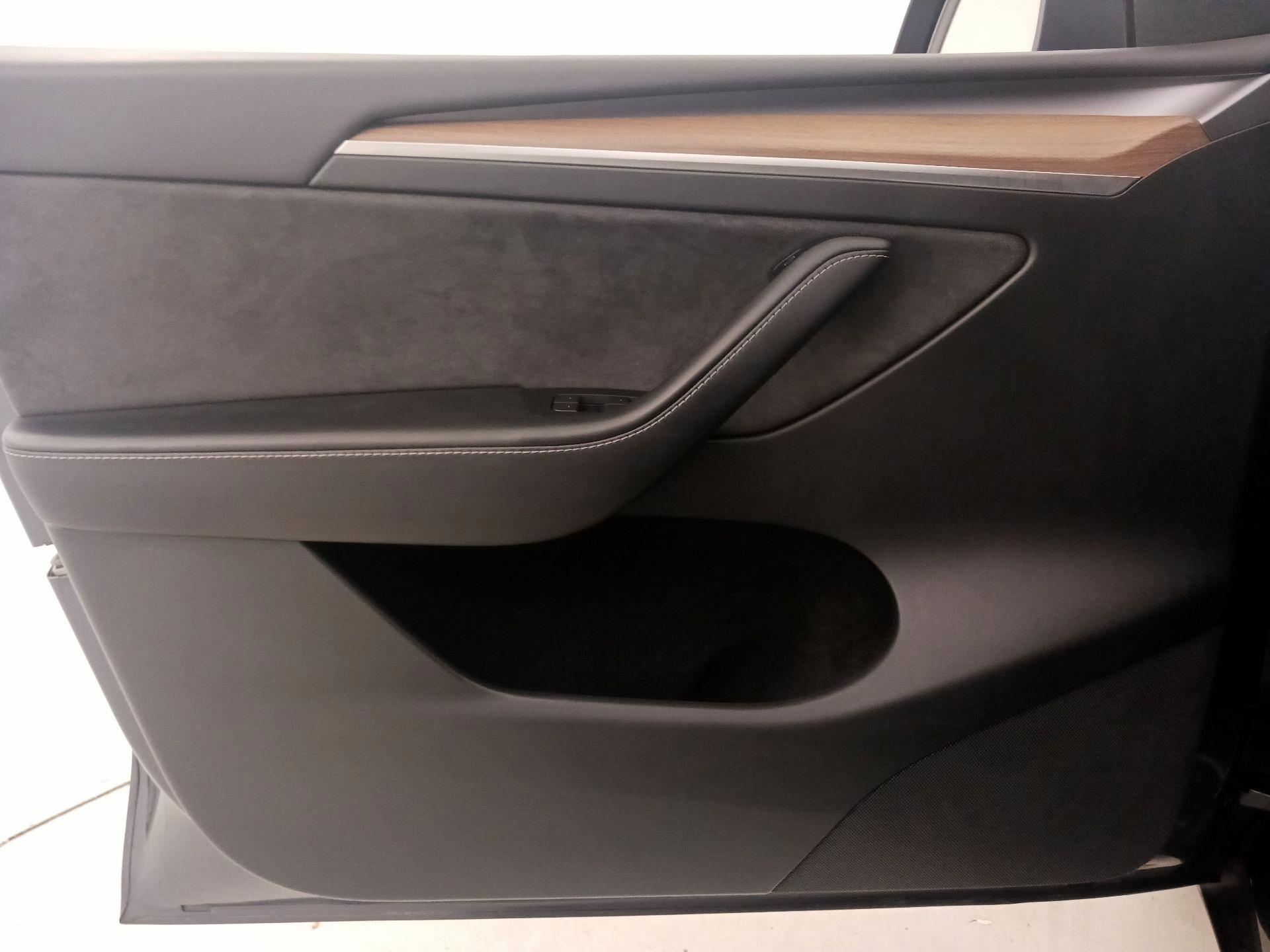 Thumbnail: 2023 Tesla Model Y - 12