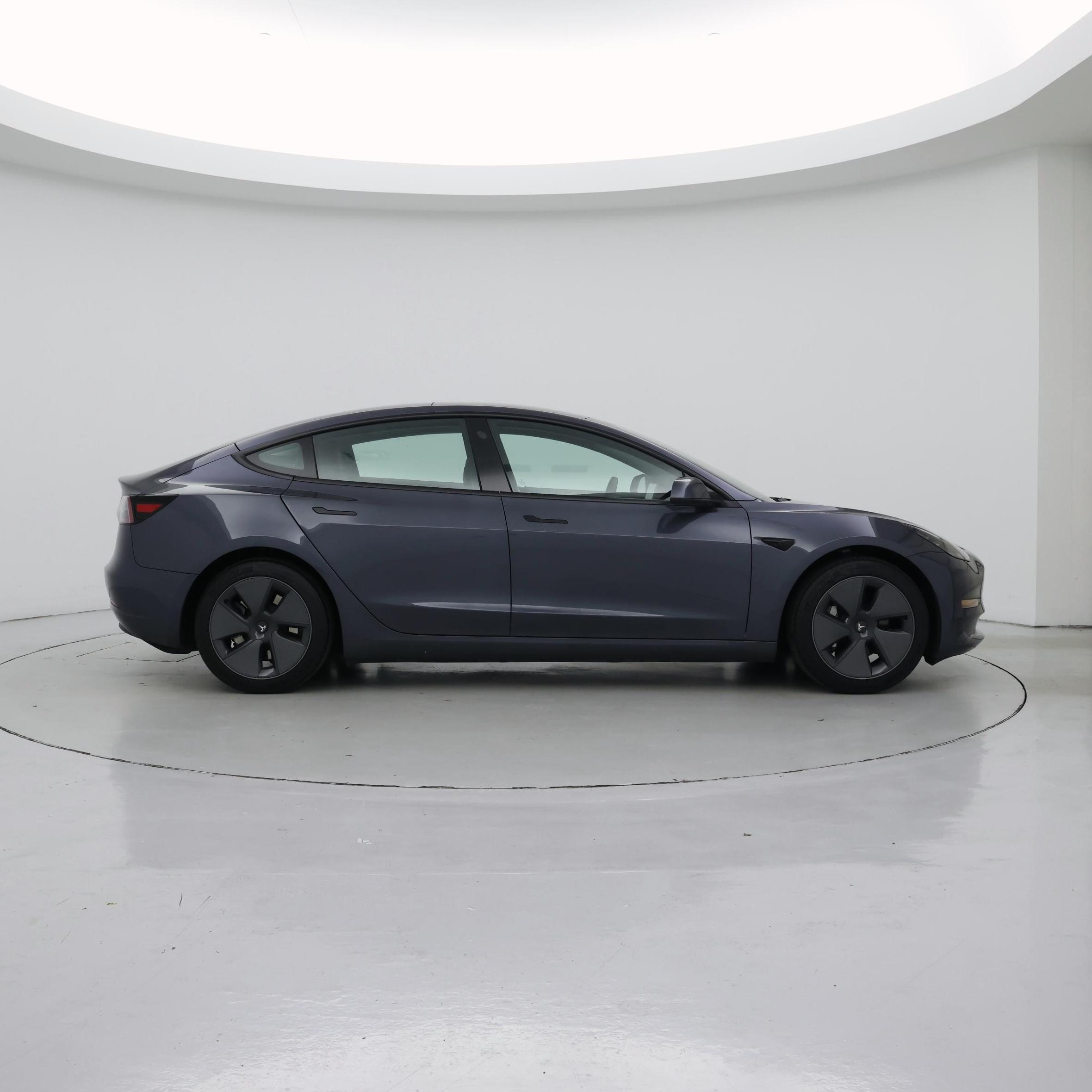 Thumbnail: 2023 Tesla Model 3 - 7