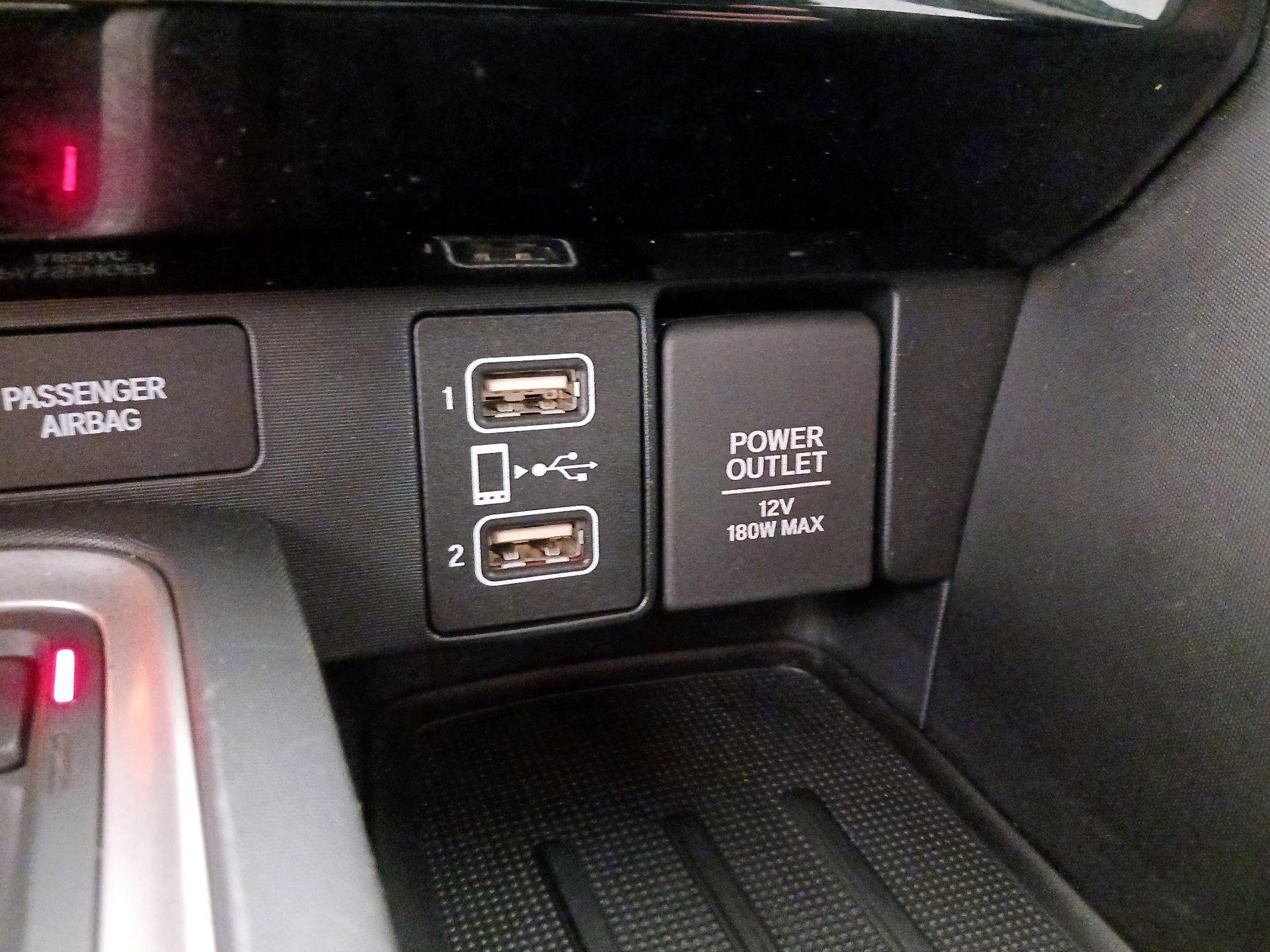 Thumbnail: 2020 Honda Insight - 18