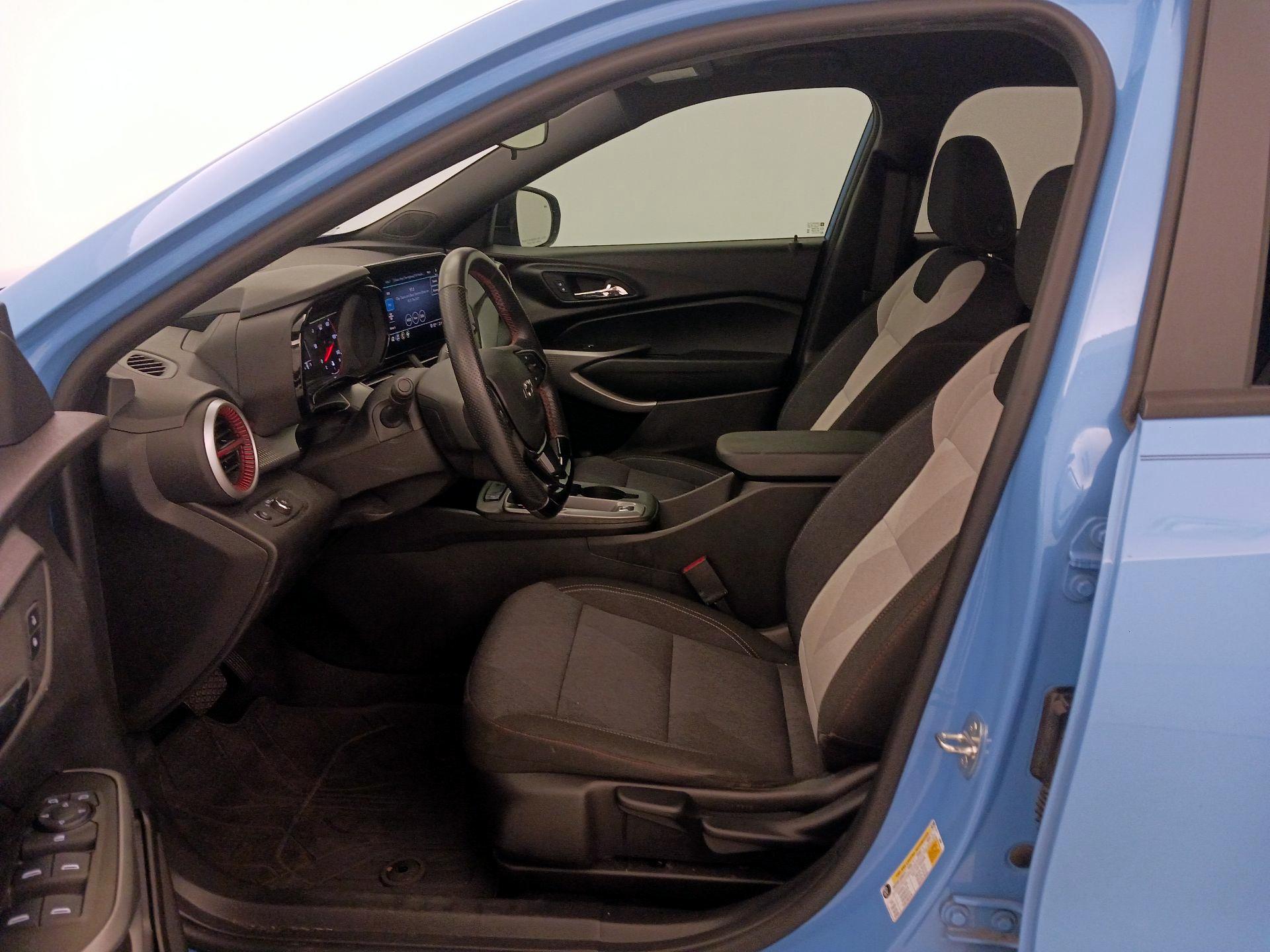 Thumbnail: 2024 Chevrolet Trax - 11