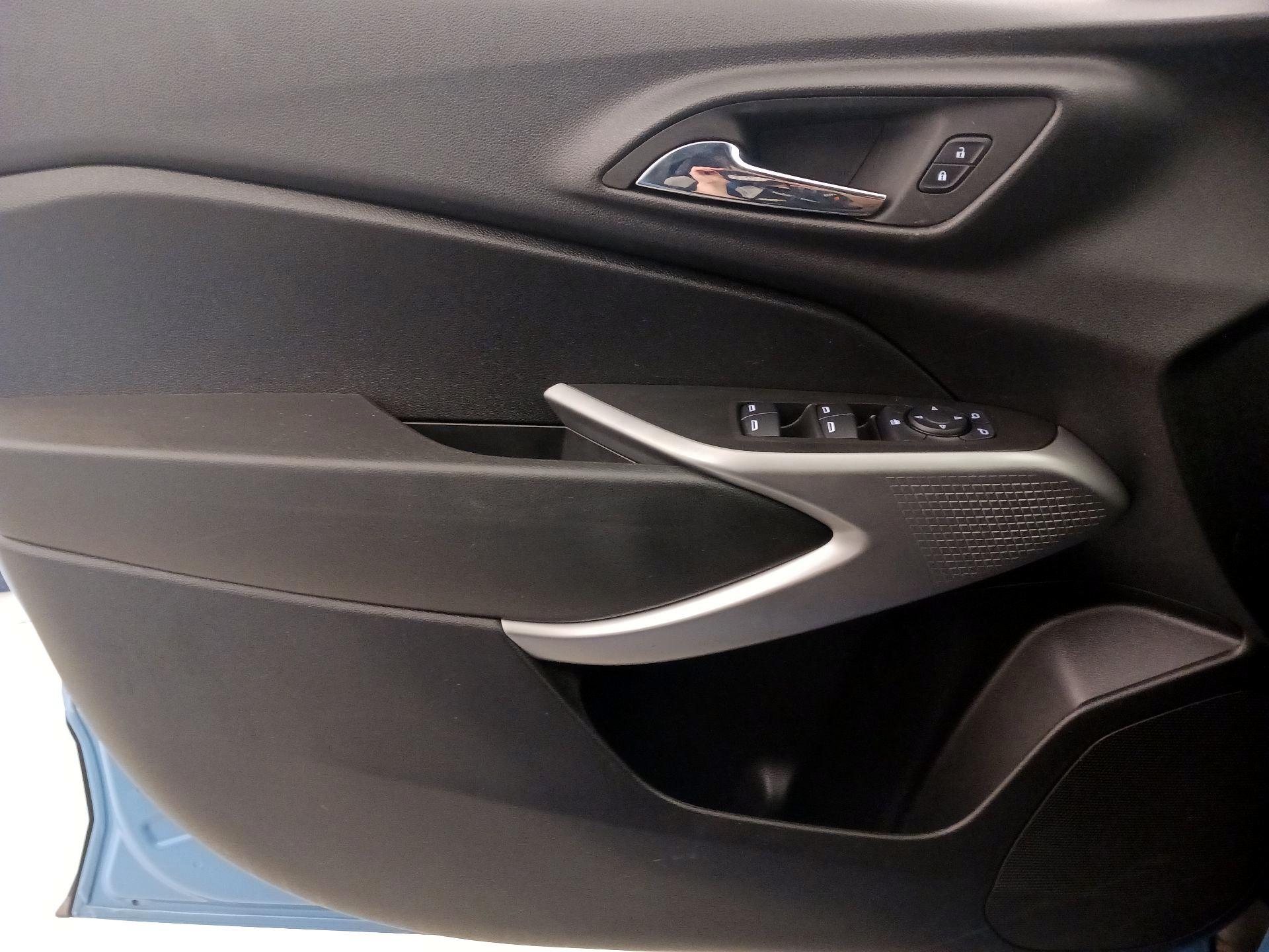 Thumbnail: 2024 Chevrolet Trax - 12