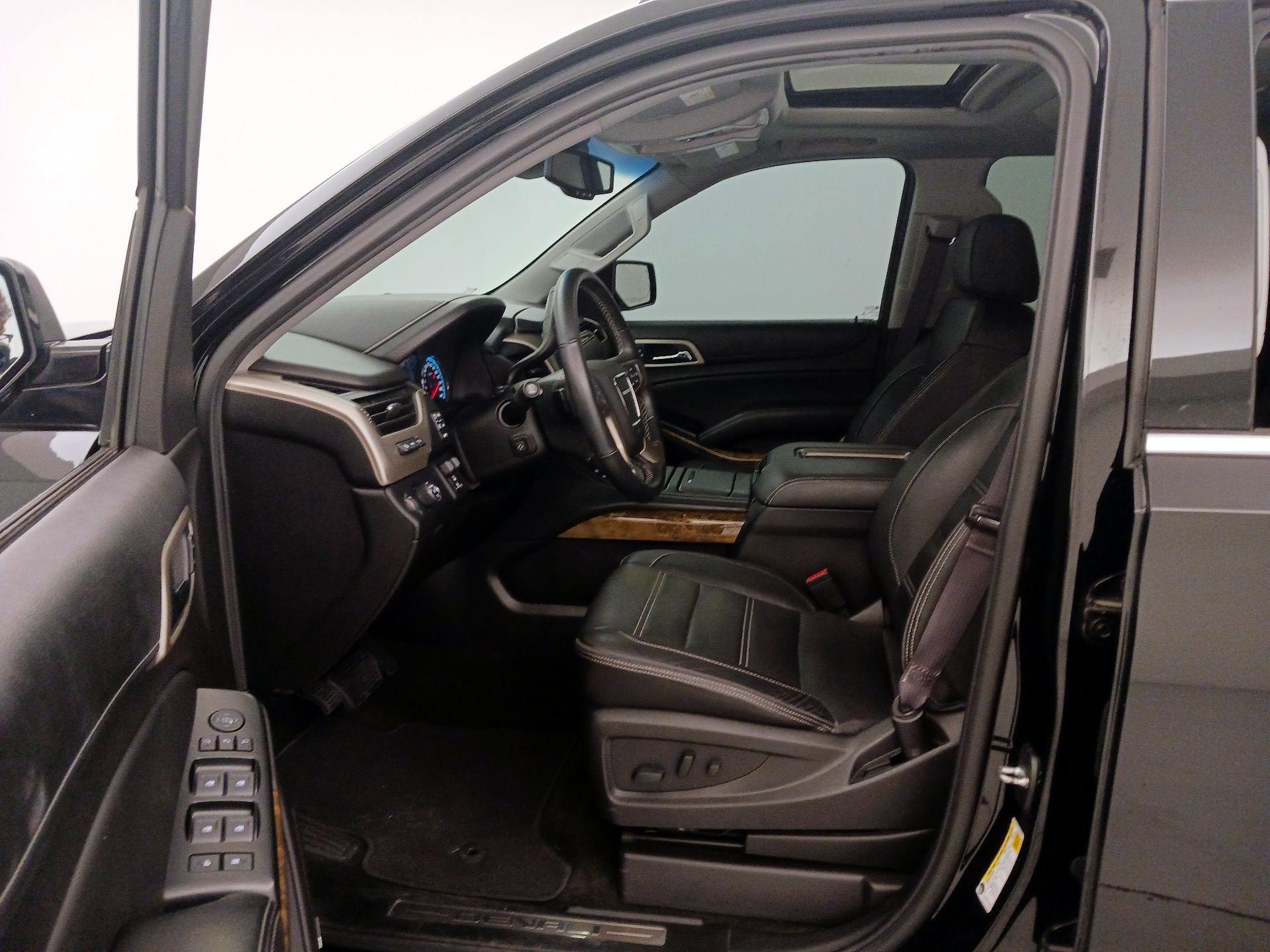 Thumbnail: 2017 GMC Yukon - 11