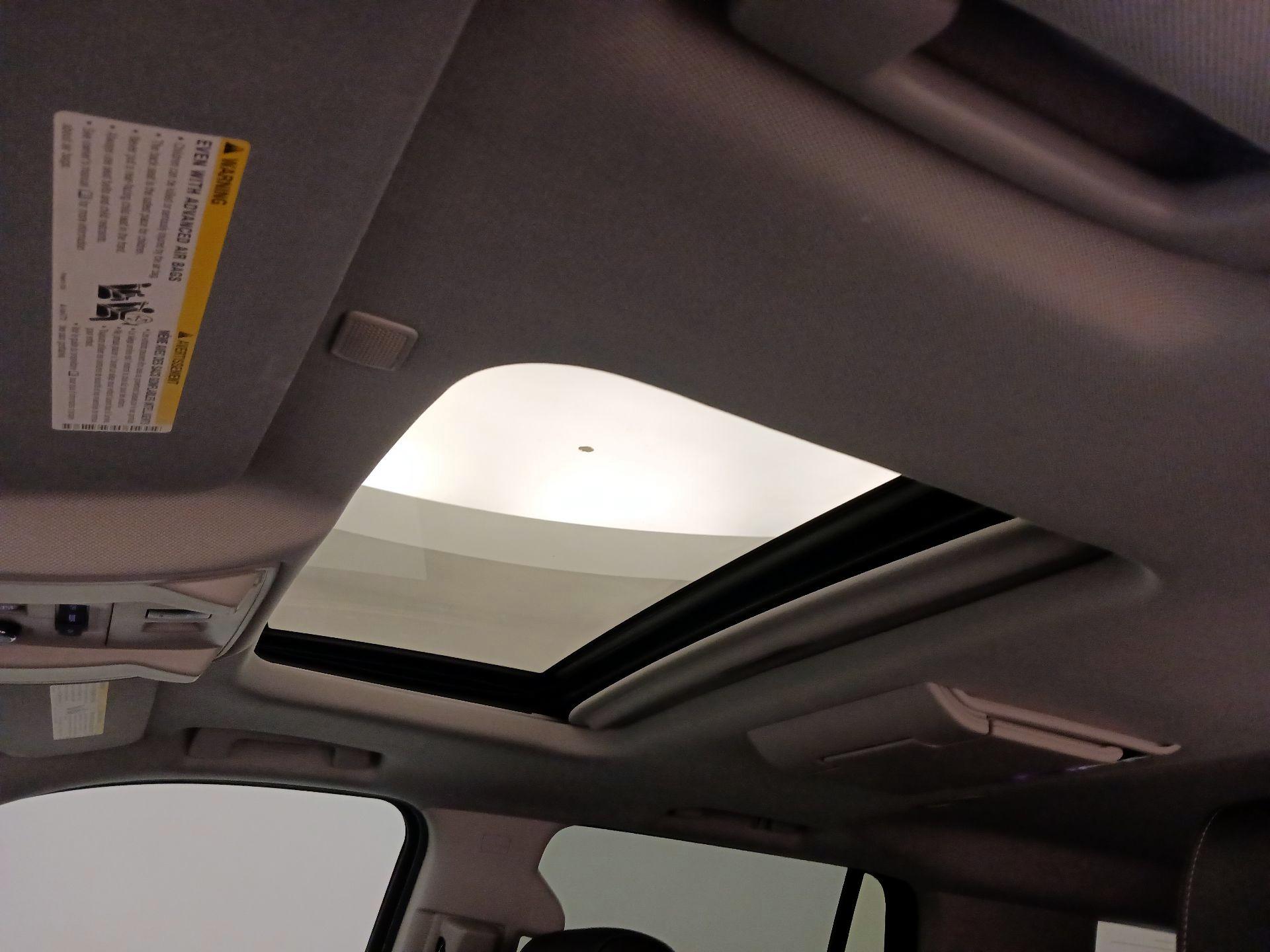 Thumbnail: 2017 GMC Yukon - 20