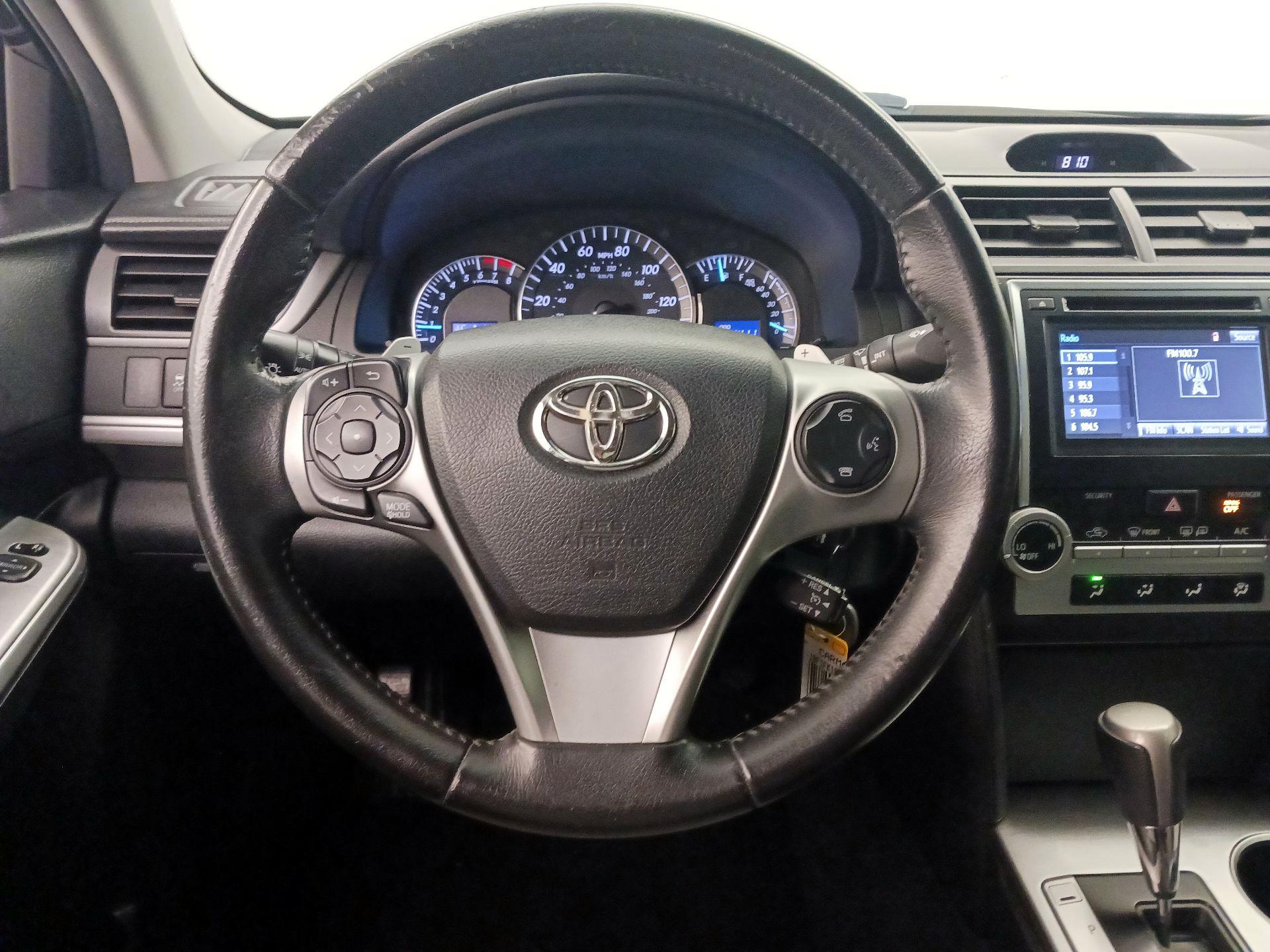Thumbnail: 2014 Toyota Camry - 10