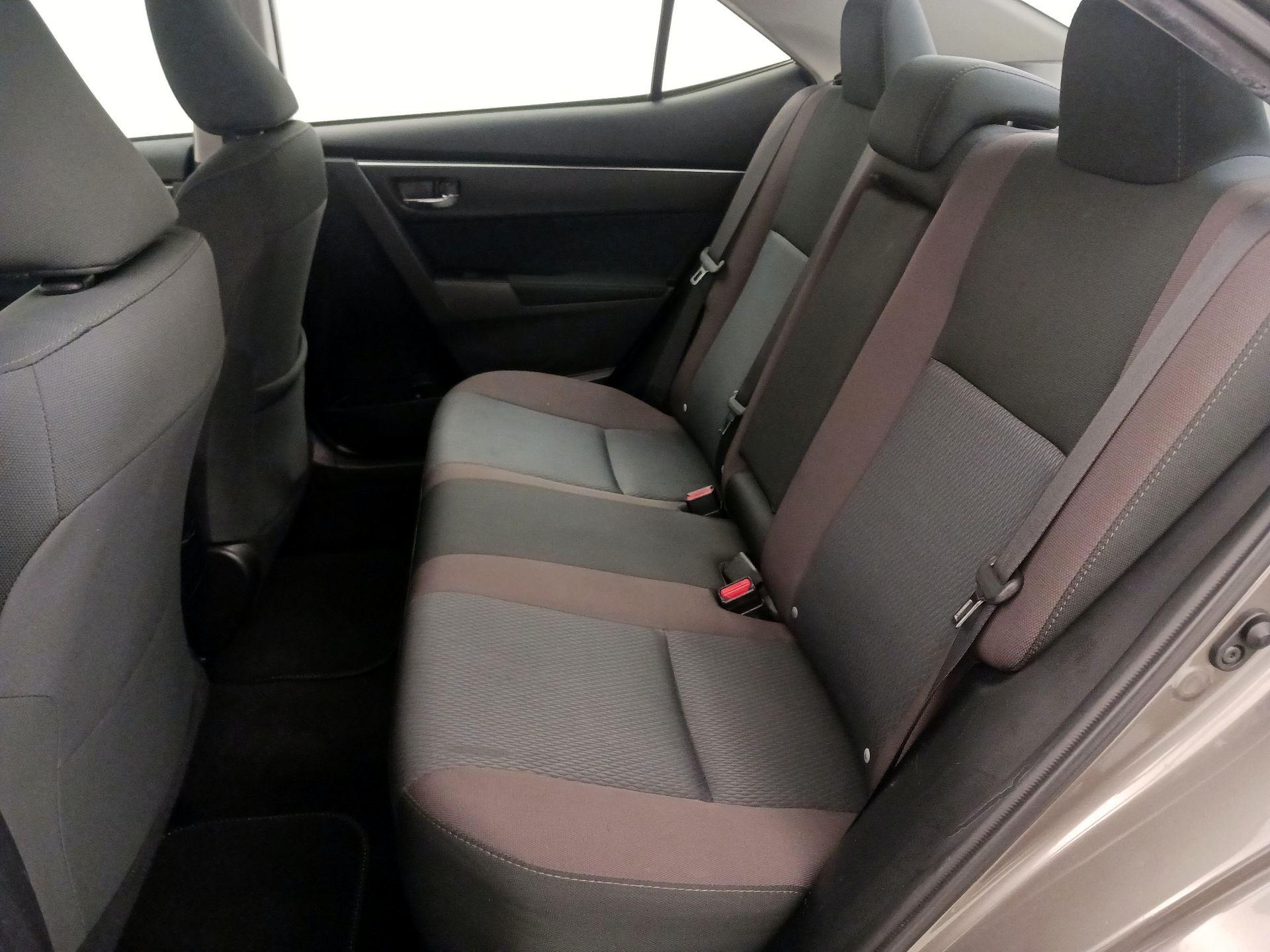 Thumbnail: 2017 Toyota Corolla - 19