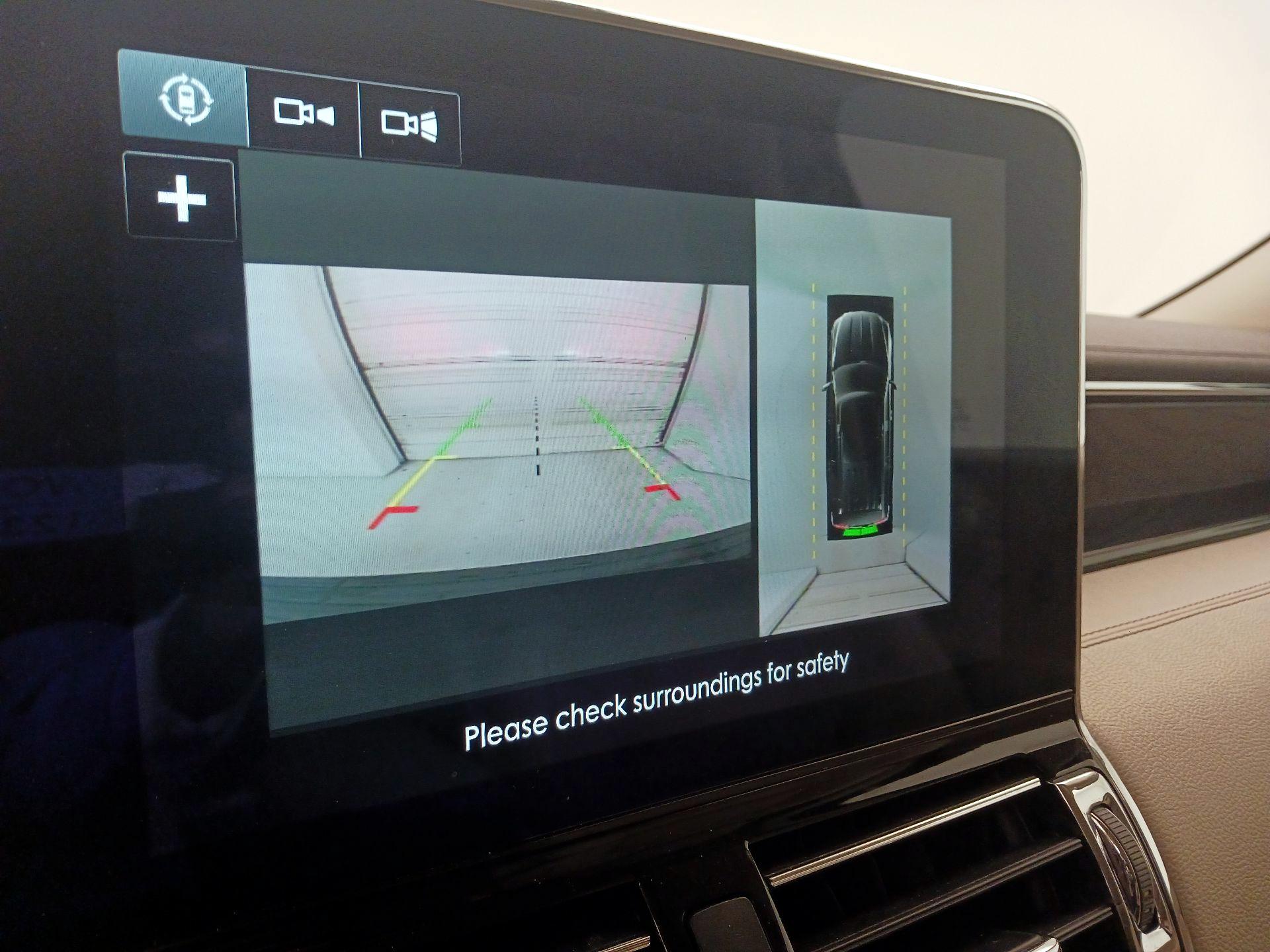 Thumbnail: 2019 Lincoln Navigator L - 15