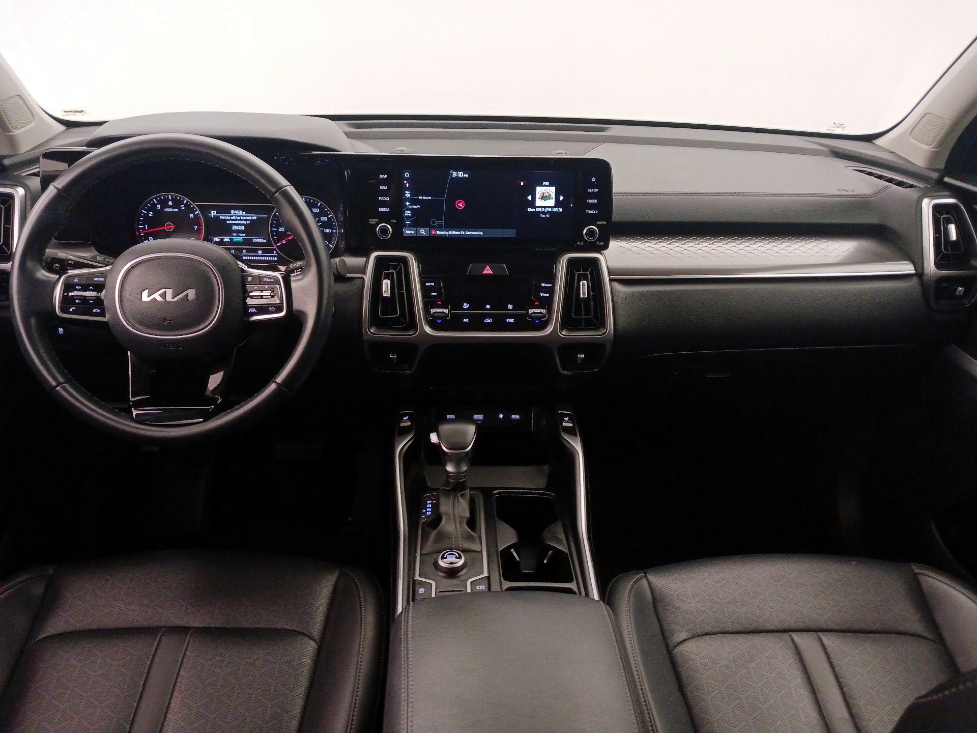 Thumbnail: 2023 Kia Sorento - 9