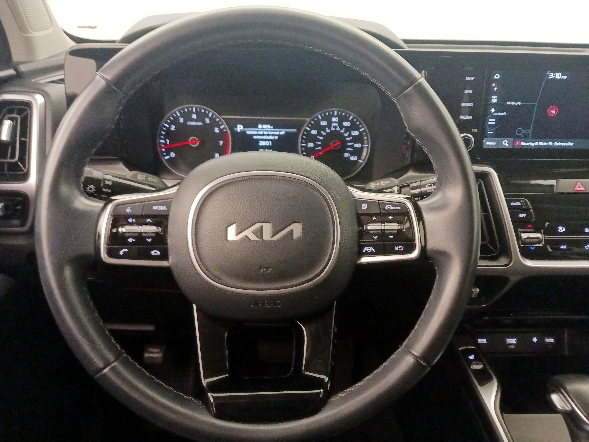 Thumbnail: 2023 Kia Sorento - 10