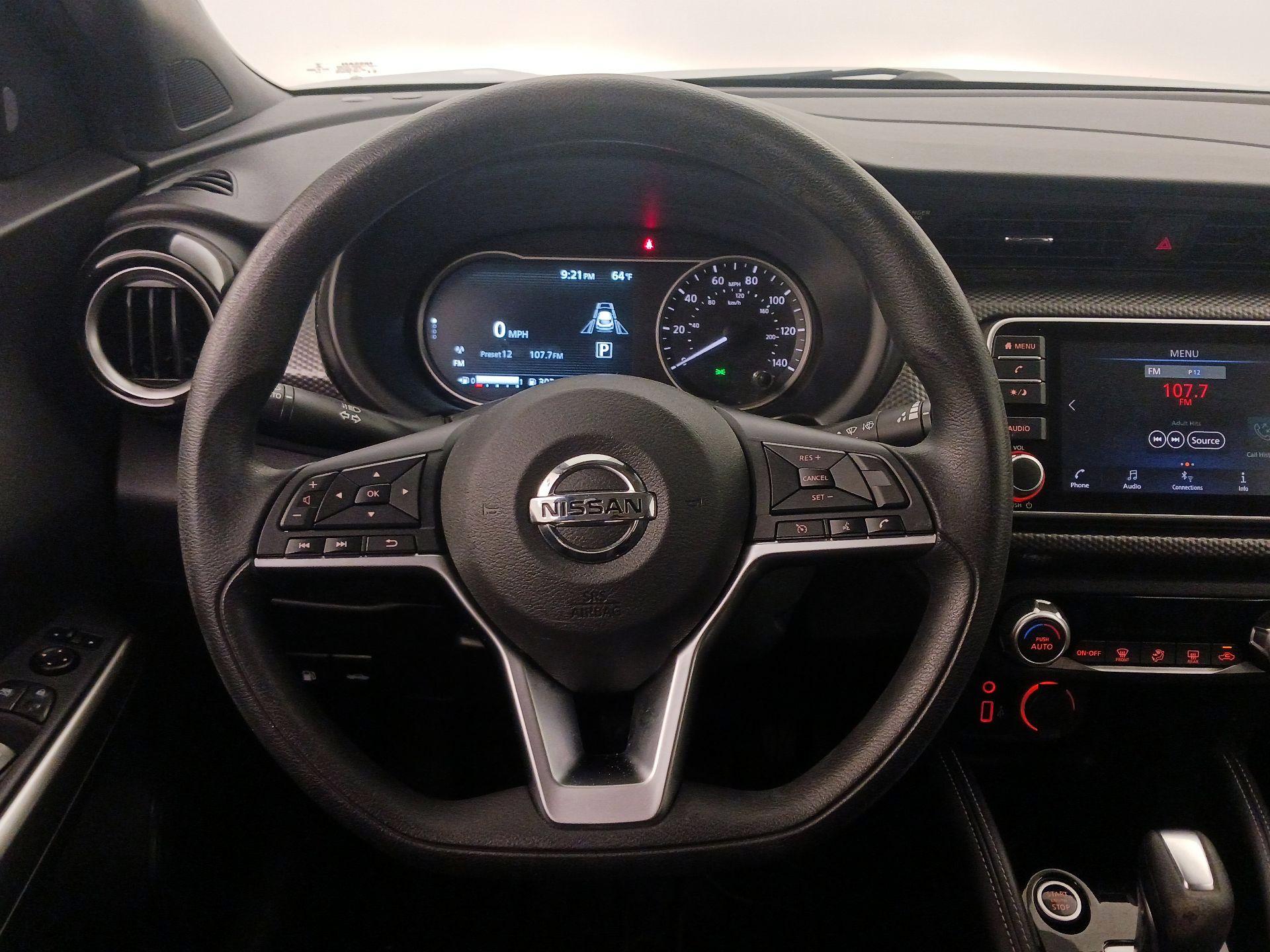 Thumbnail: 2020 Nissan Kicks - 10