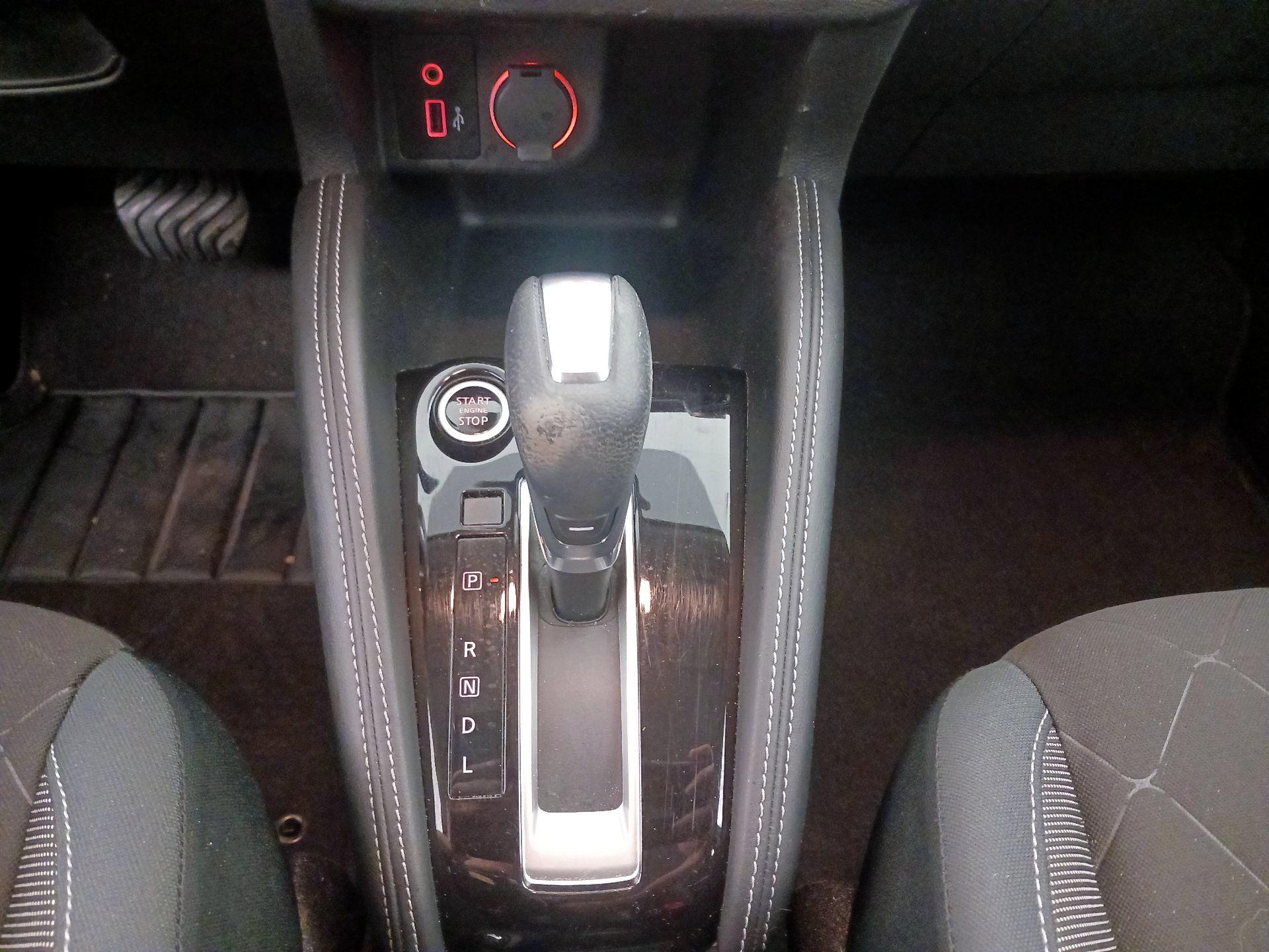 Thumbnail: 2020 Nissan Kicks - 16