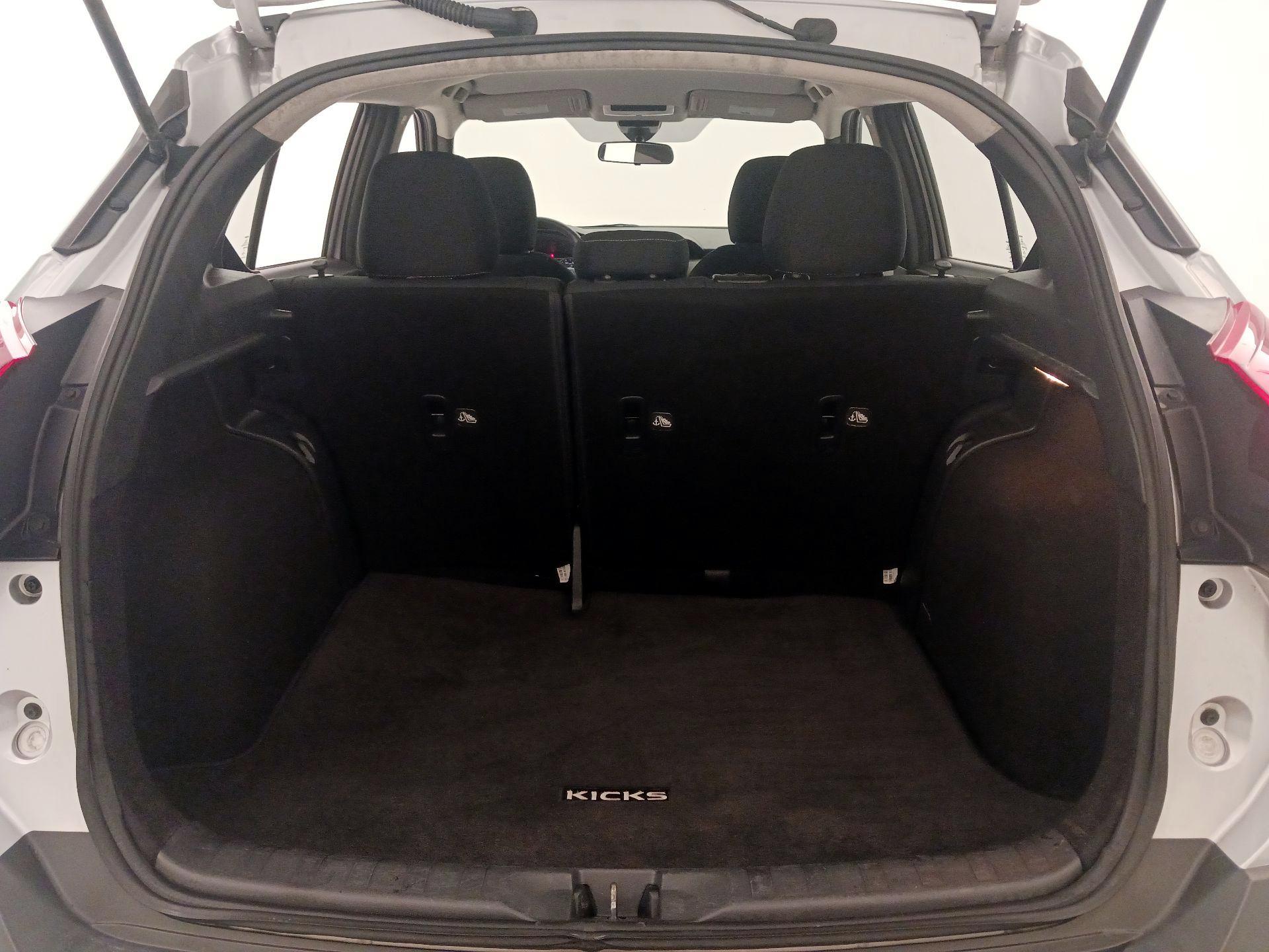 Thumbnail: 2020 Nissan Kicks - 19