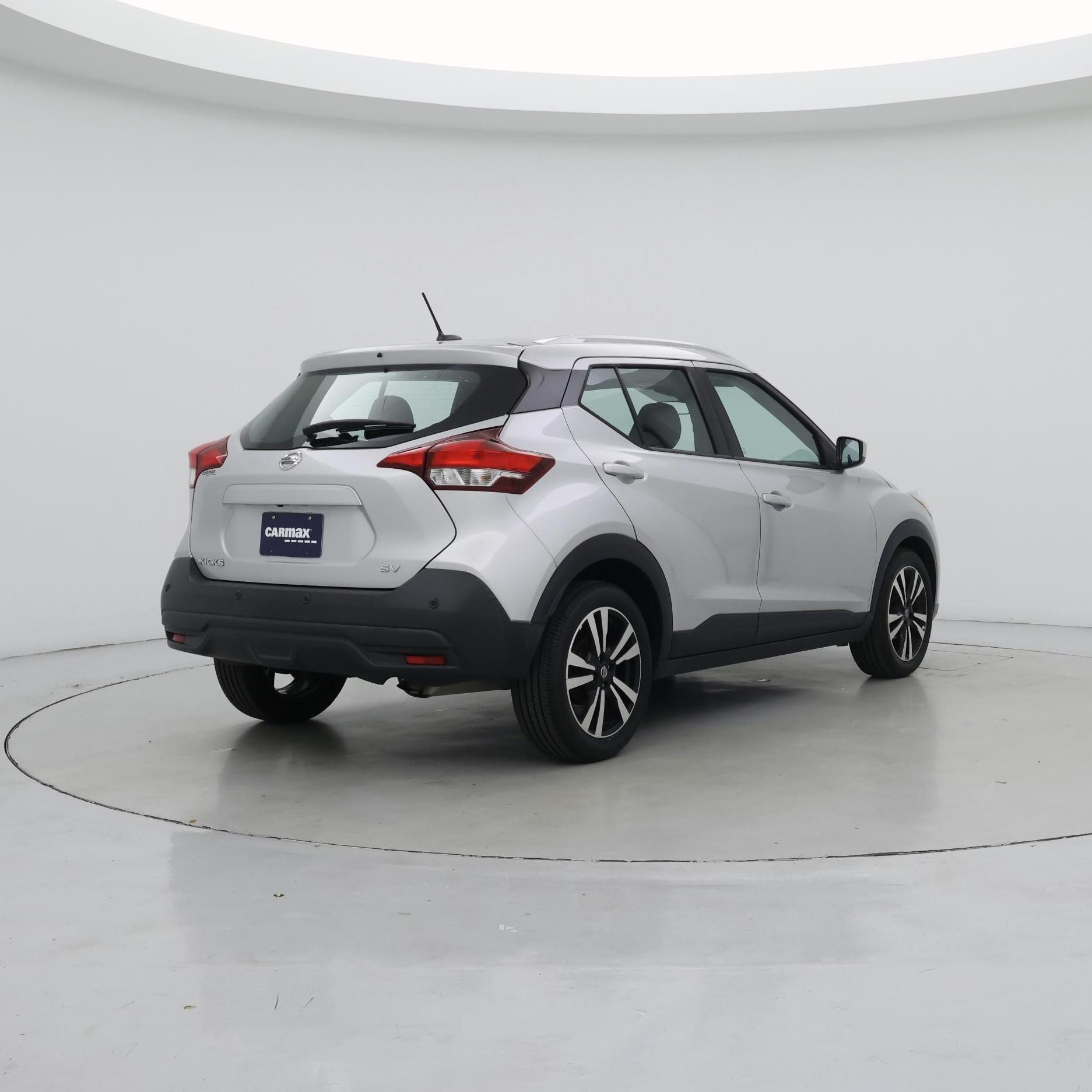 Thumbnail: 2020 Nissan Kicks - 8